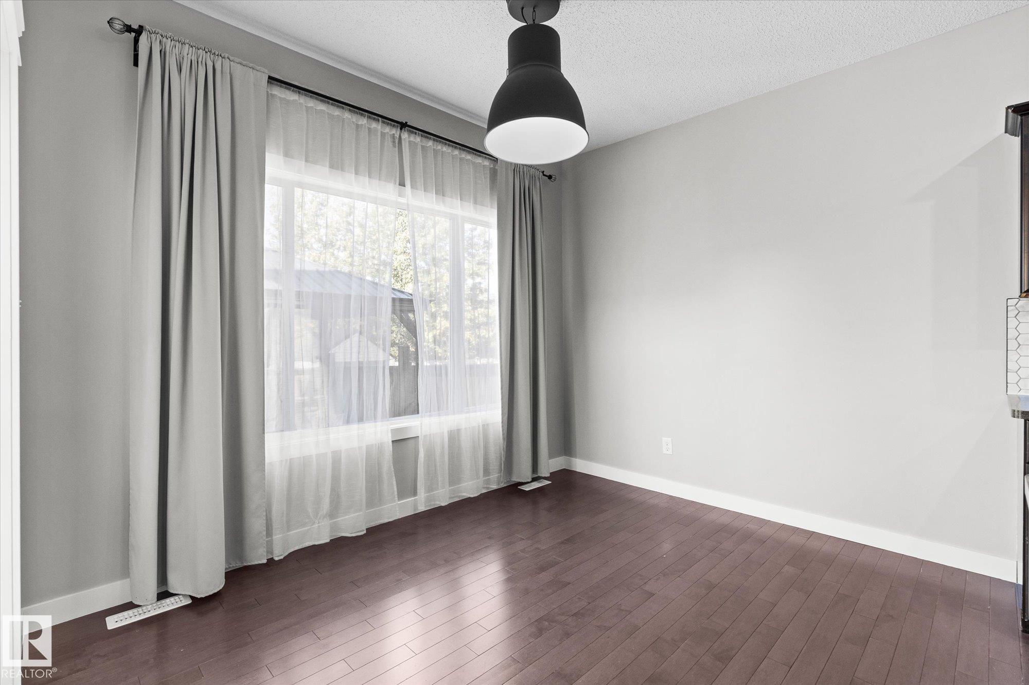 Photo 20 at 41 Meadowland Crescent, McLaughlin, Spruce Grove