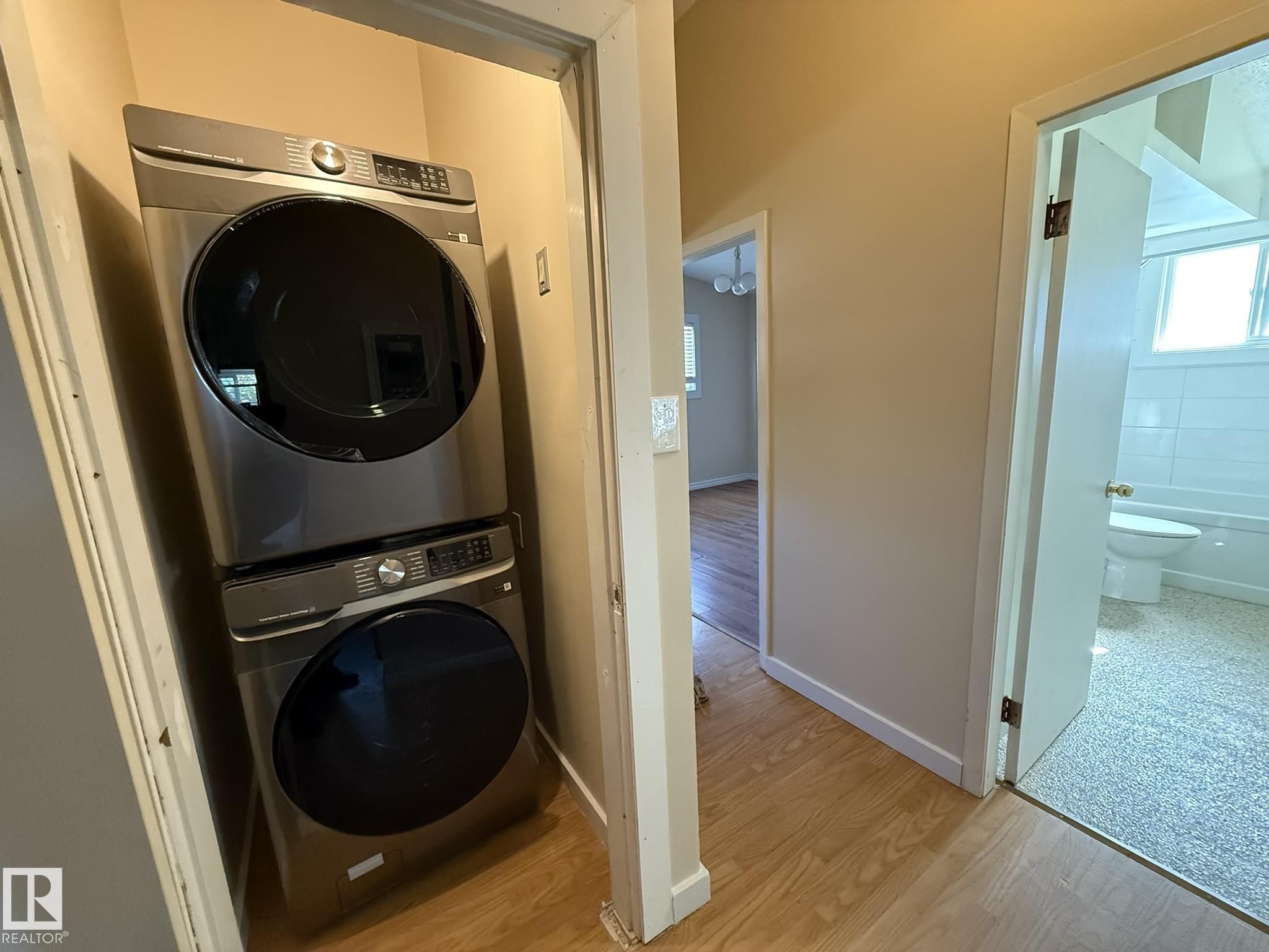Photo 11 at 11839 45 Street NW, Beacon Heights, Edmonton