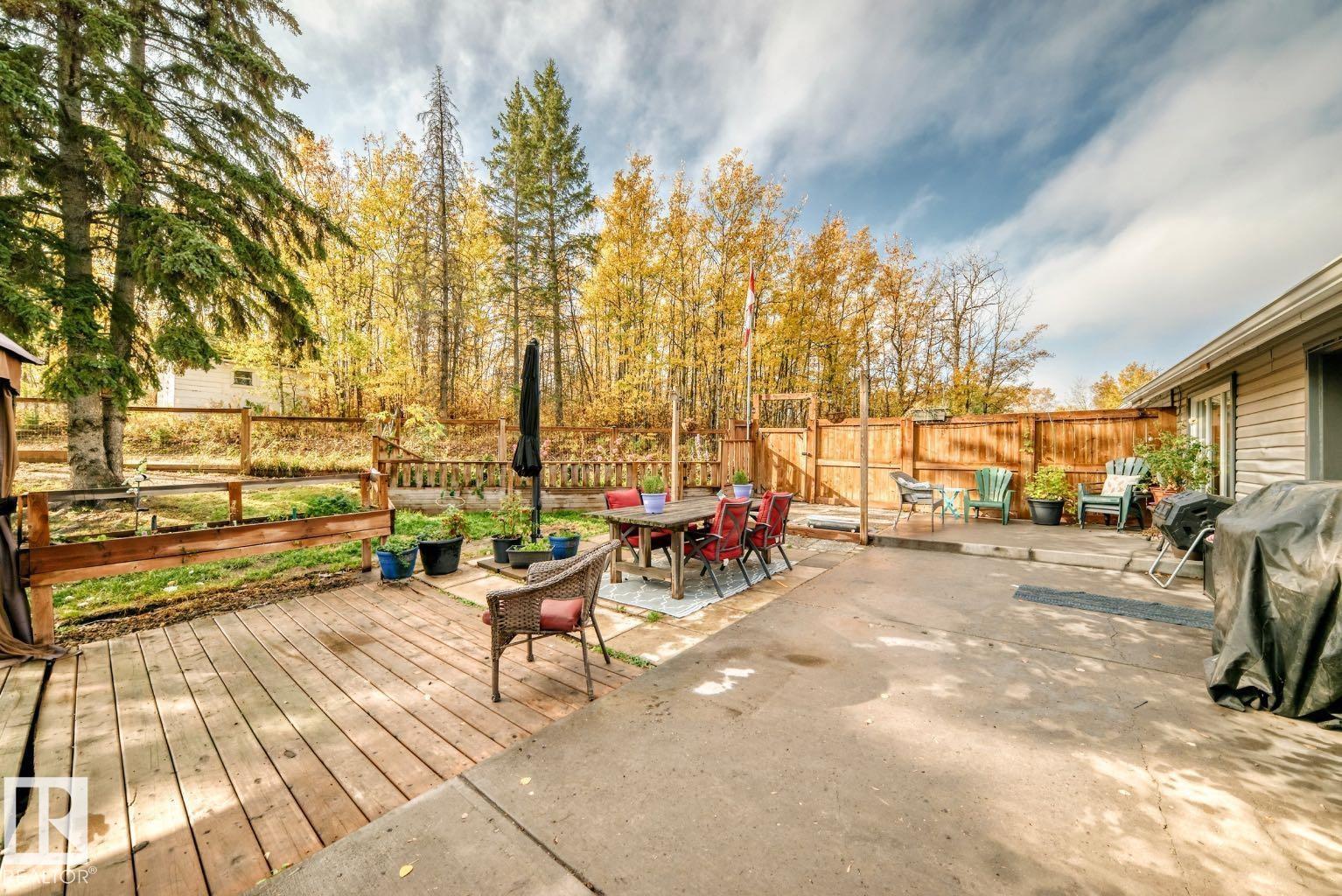 Photo 11 at 13 - 52145 Rge Road 225, Laurina Estates, Rural Strathcona County