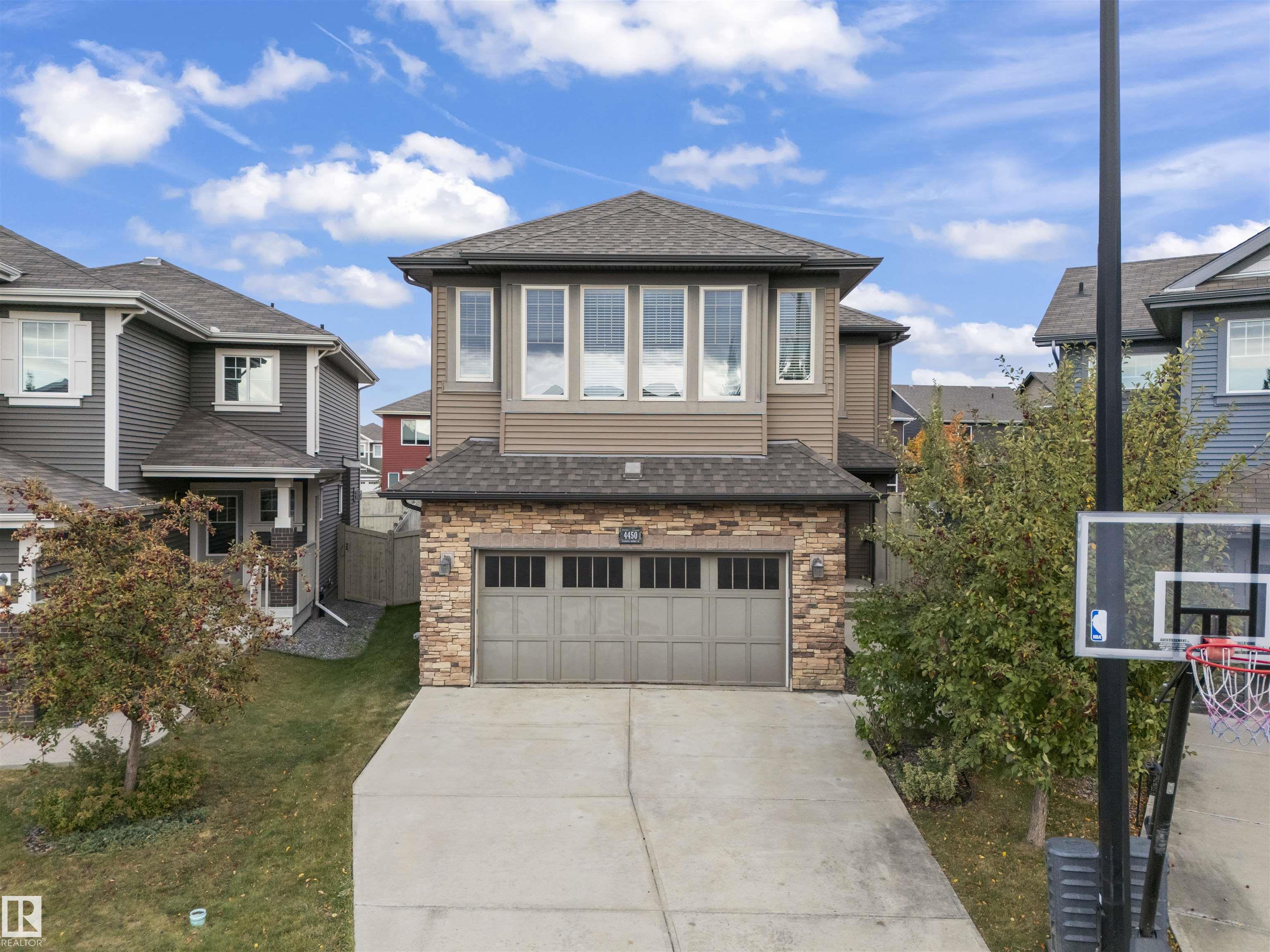 Picture for 4450 CRABAPPLE LANDING LD SW