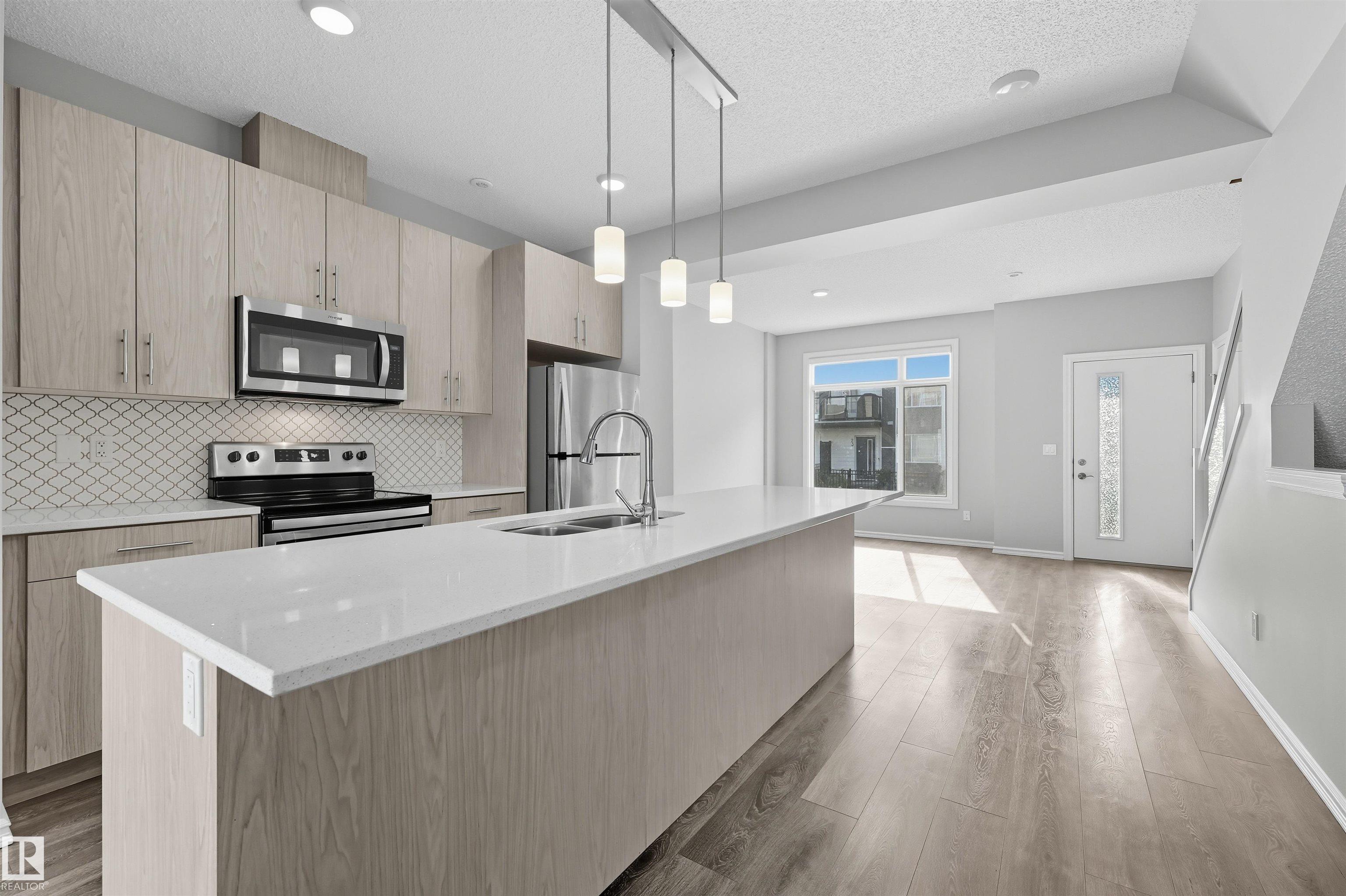 Photo 9 at 49 - 804 Welsh Drive SW, Walker, Edmonton
