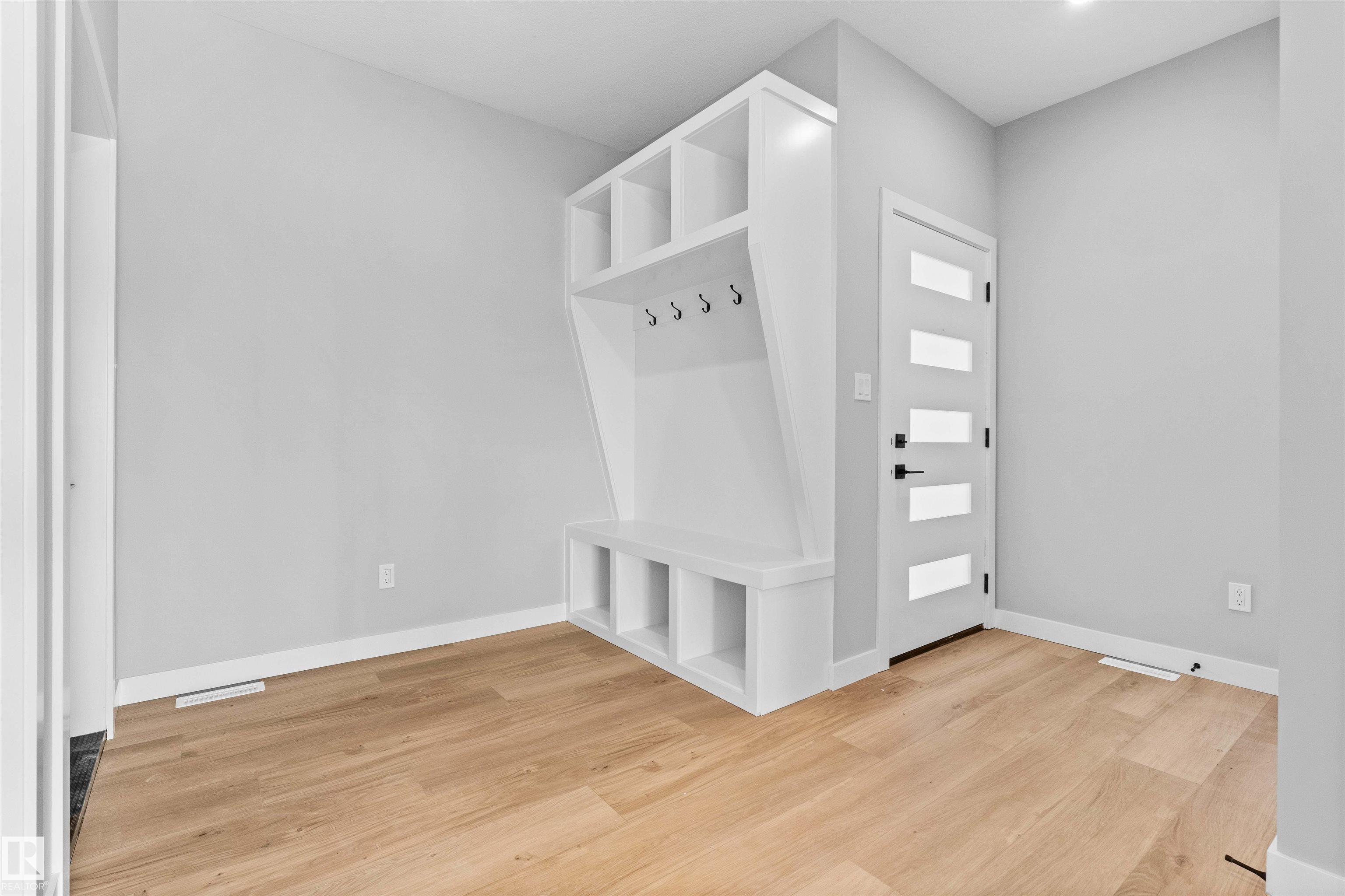 Photo 2 at 9613 89a Street, Morinville