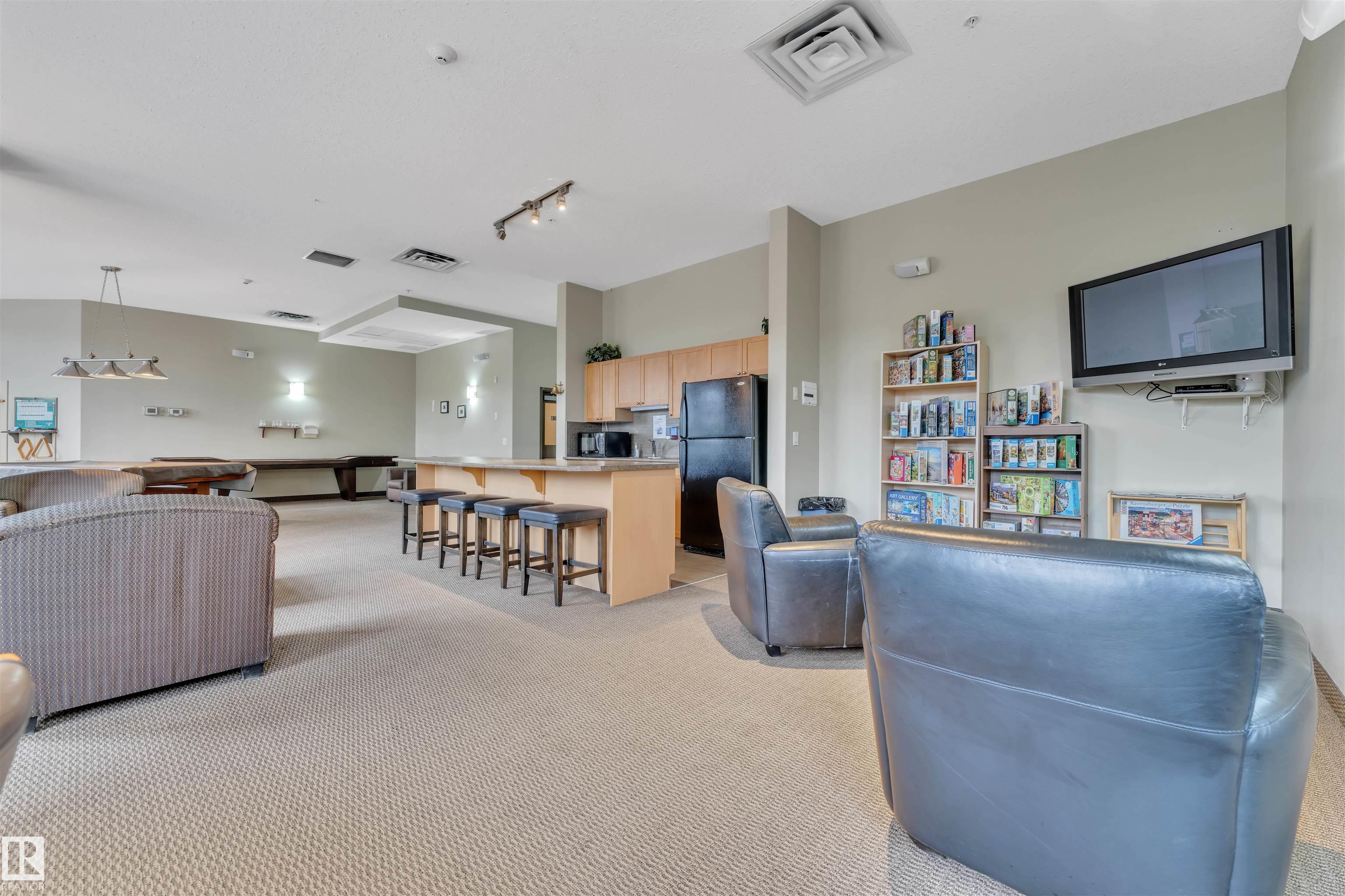 Photo 35 at 160 Magrath Road NW, Magrath Heights, Edmonton