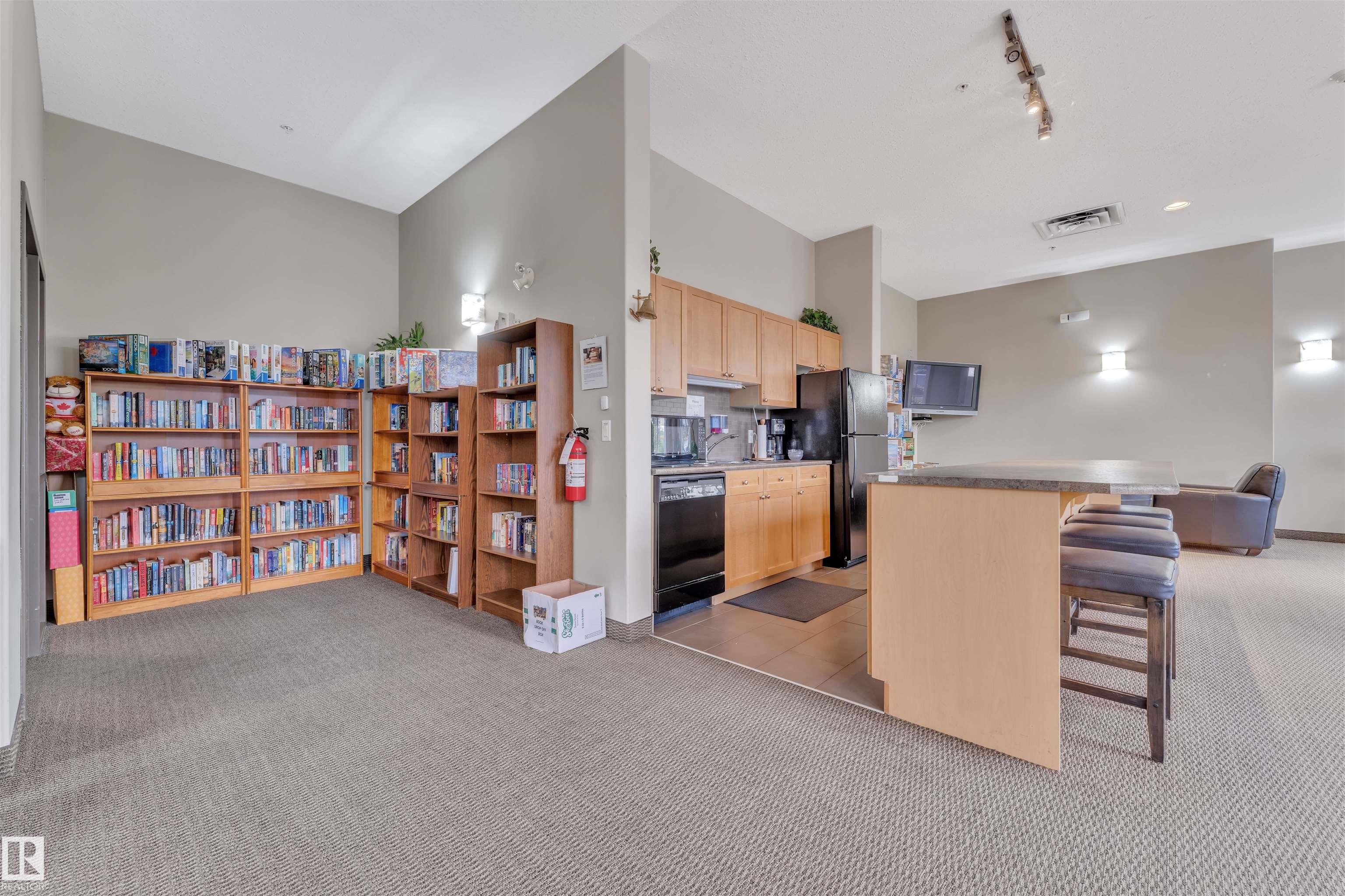 Photo 36 at 160 Magrath Road NW, Magrath Heights, Edmonton