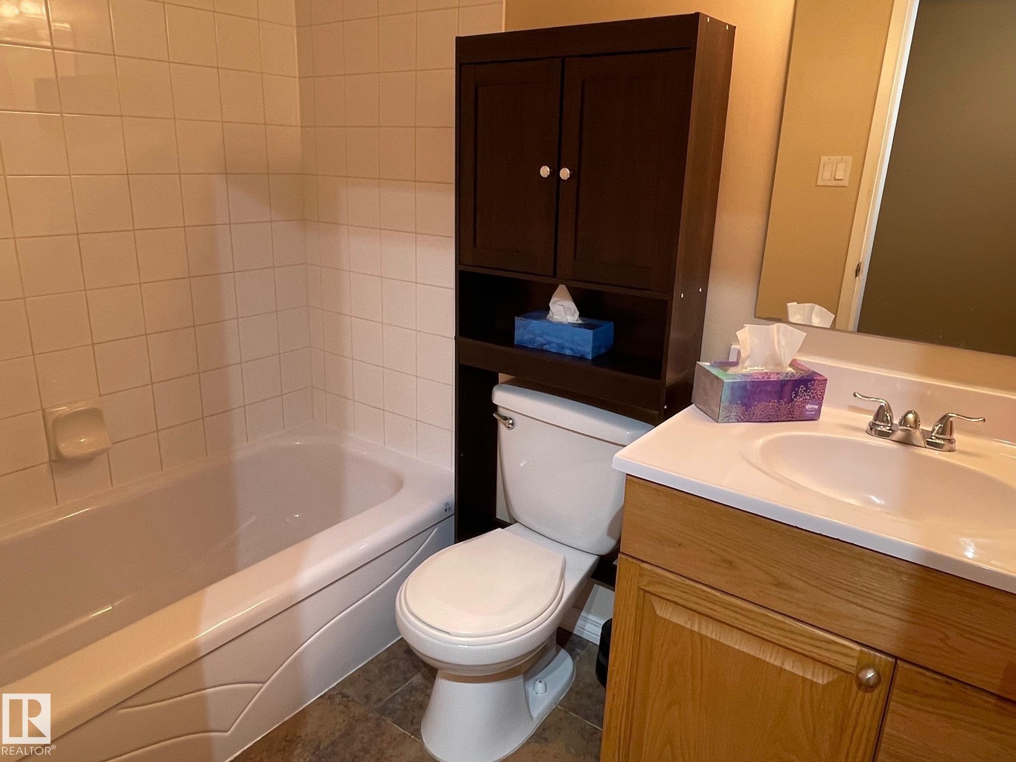 Photo 19 at 204 - 13104 132 Avenue NW, Wellington, Edmonton