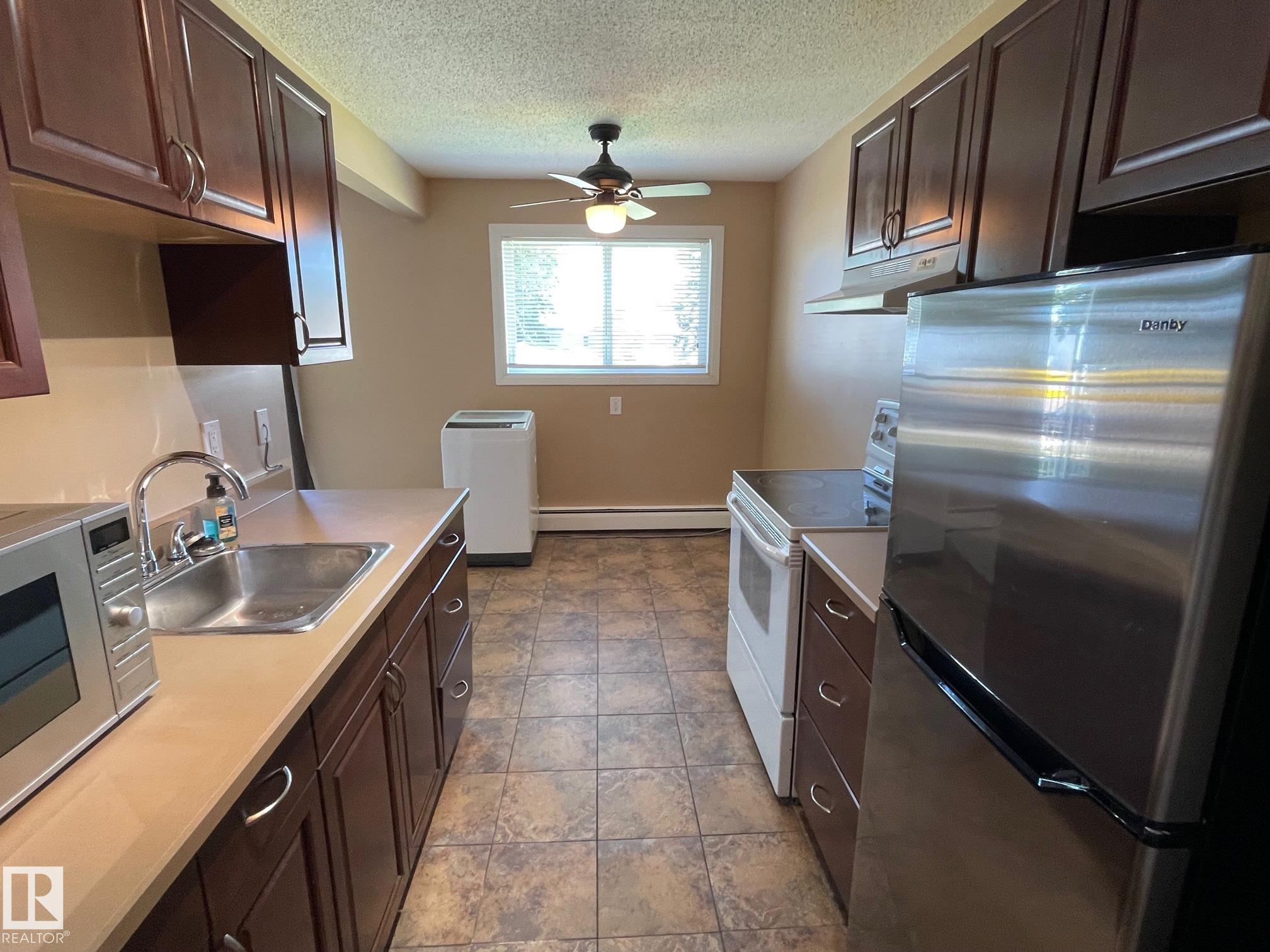 Photo 8 at 204 - 13104 132 Avenue NW, Wellington, Edmonton