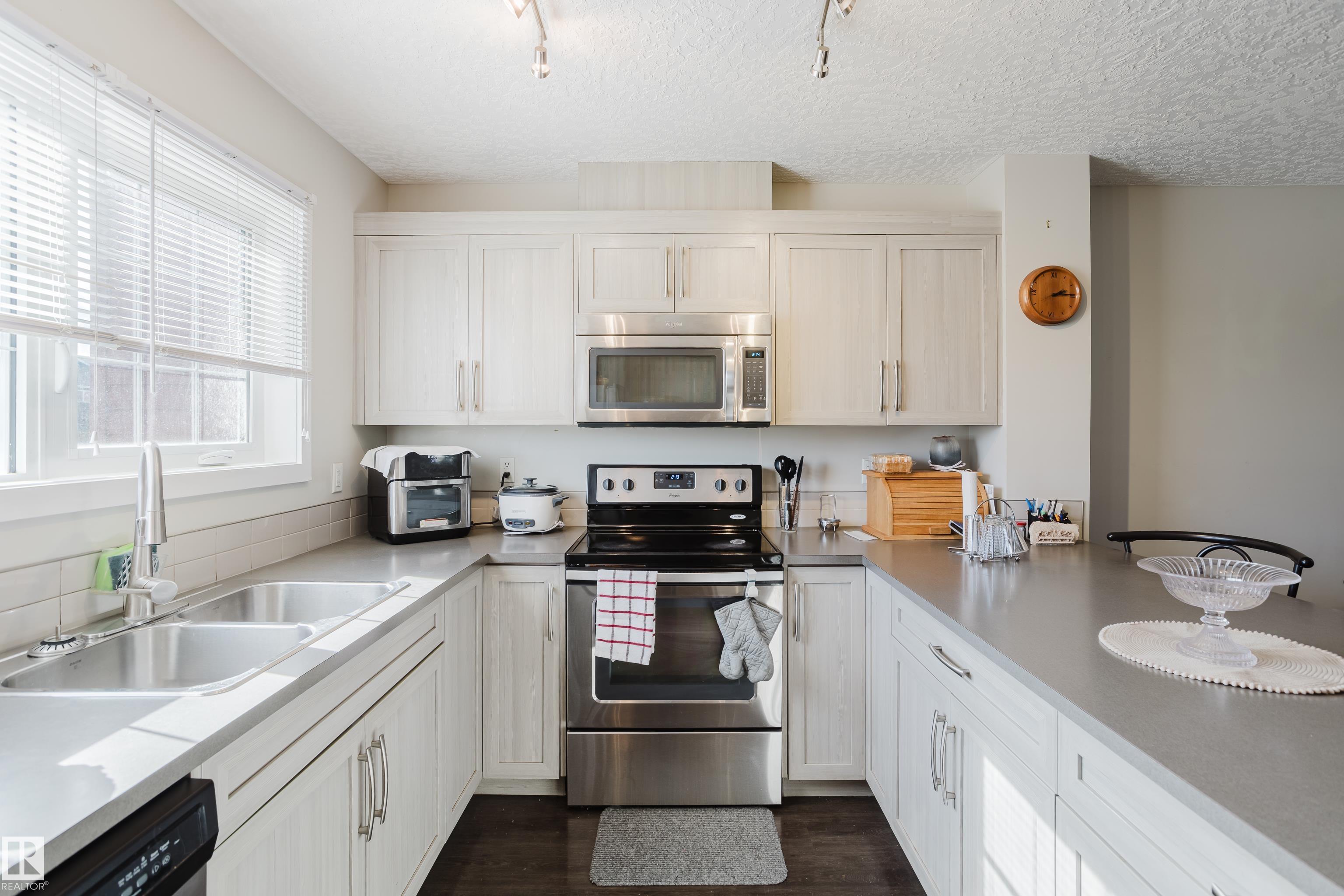 Photo 2 at 237 Southfork Drive, Southfork, Leduc