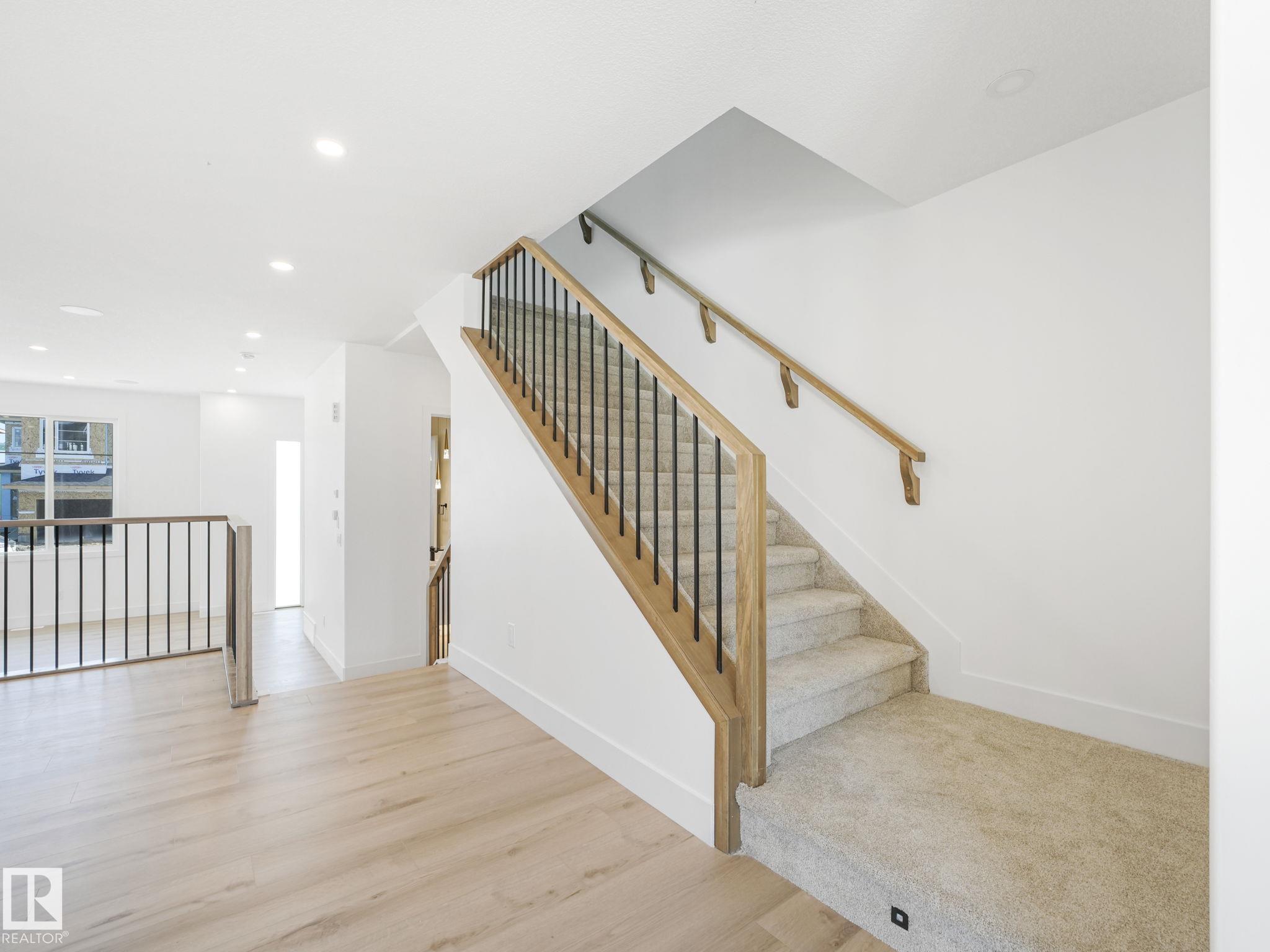 Photo 14 at 10 Catria Point, Cambrian, Sherwood Park