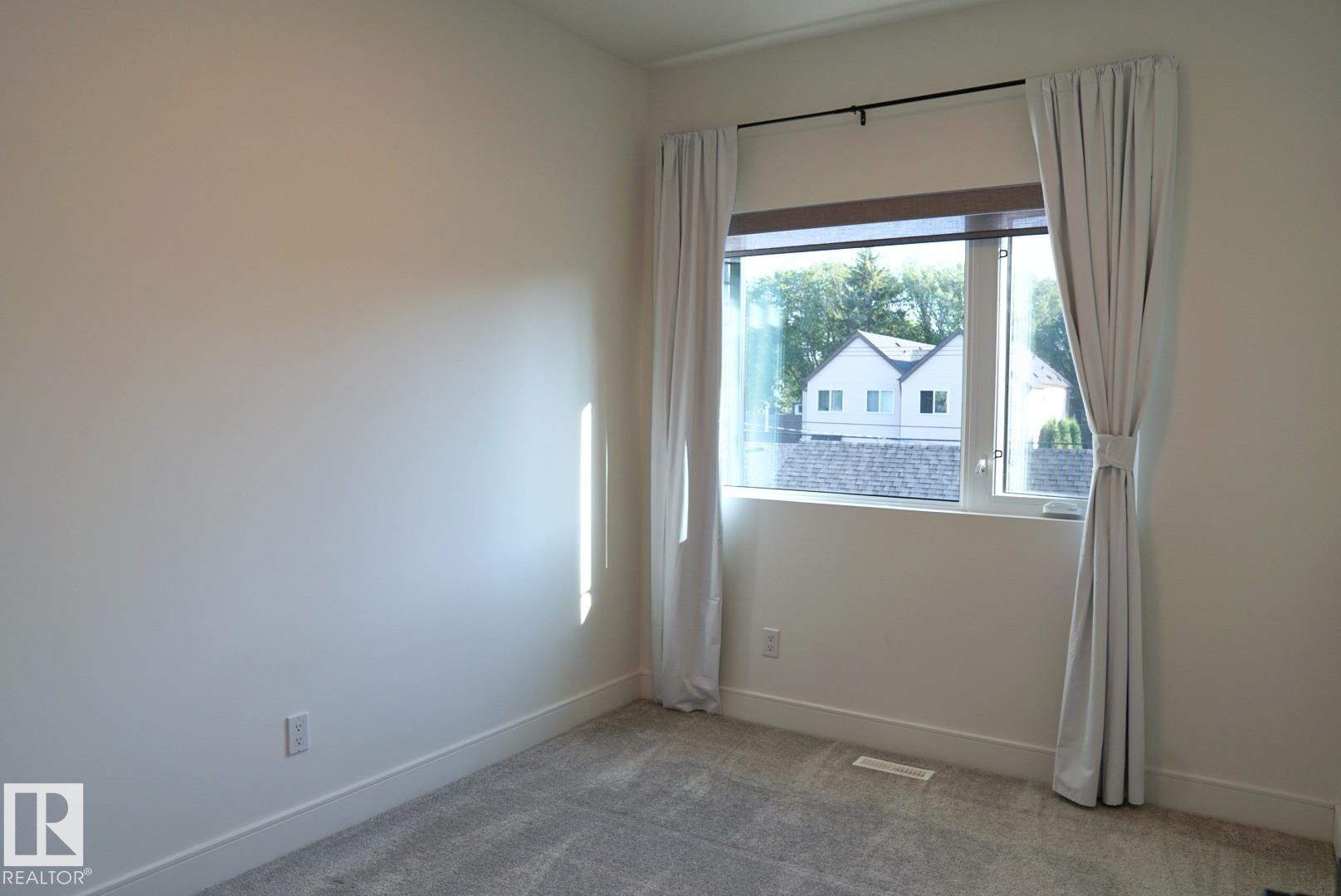 Photo 34 at 7553 81 Avenue NW, King Edward Park, Edmonton