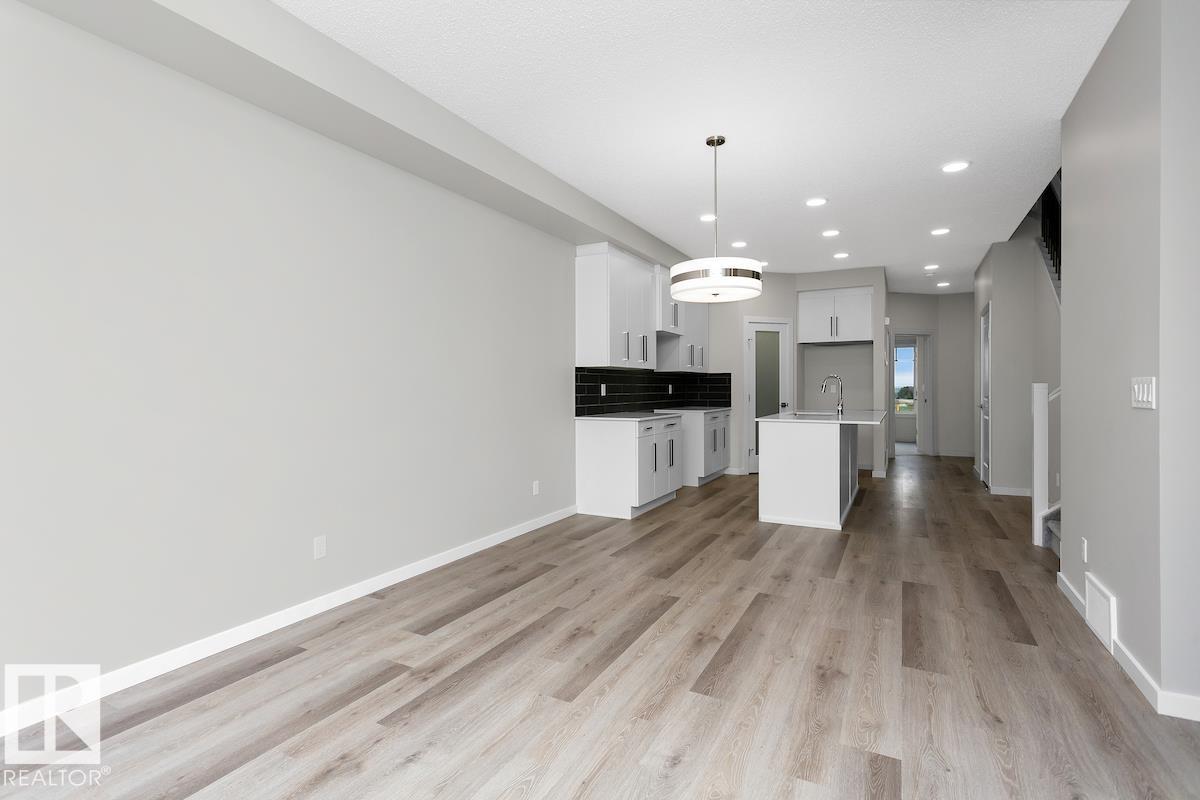 Photo 6 at 4305 Kinglet Drive NW, Kinglet Gardens, Edmonton