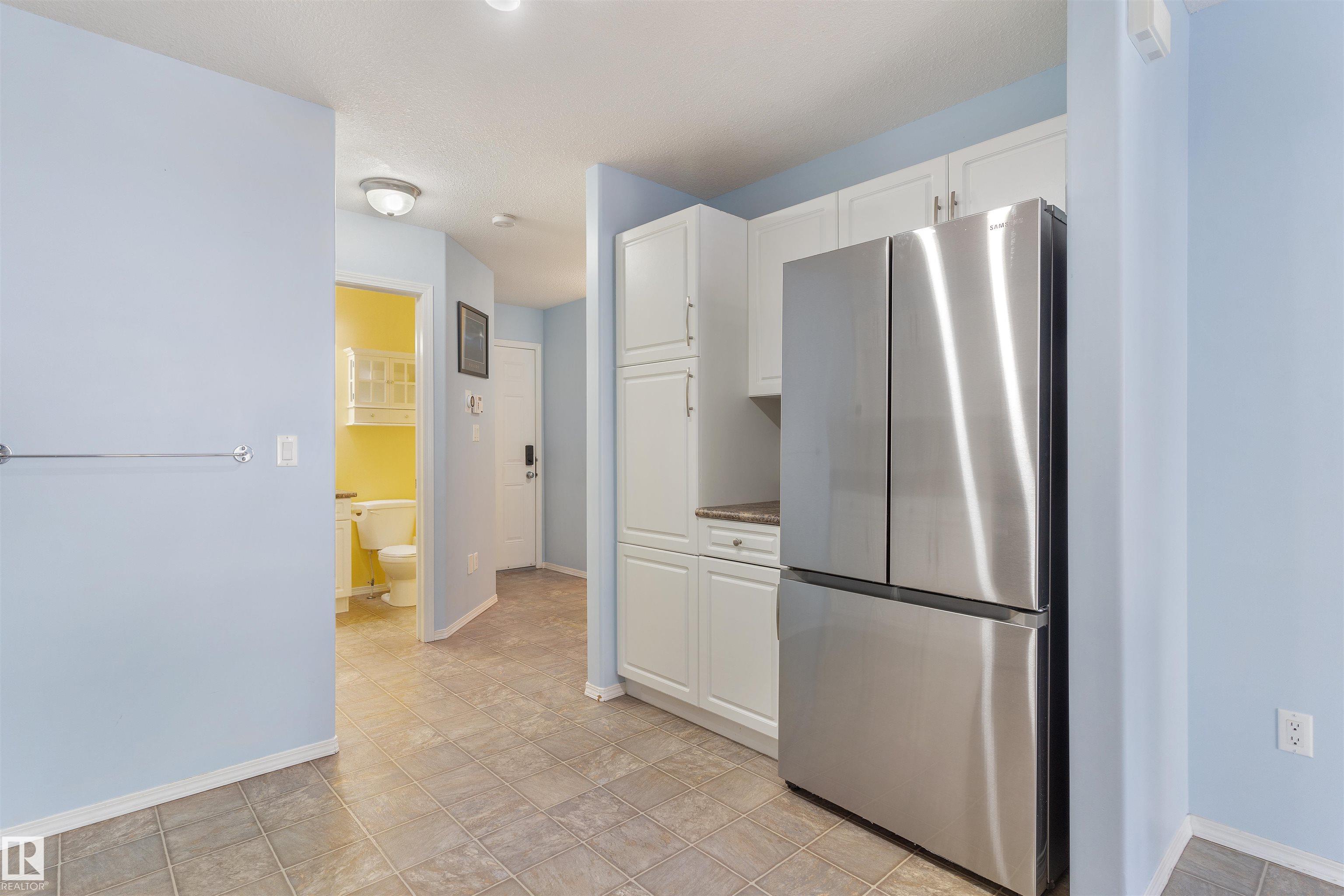 Photo 16 at 3231 21 Street NW, Silver Berry, Edmonton