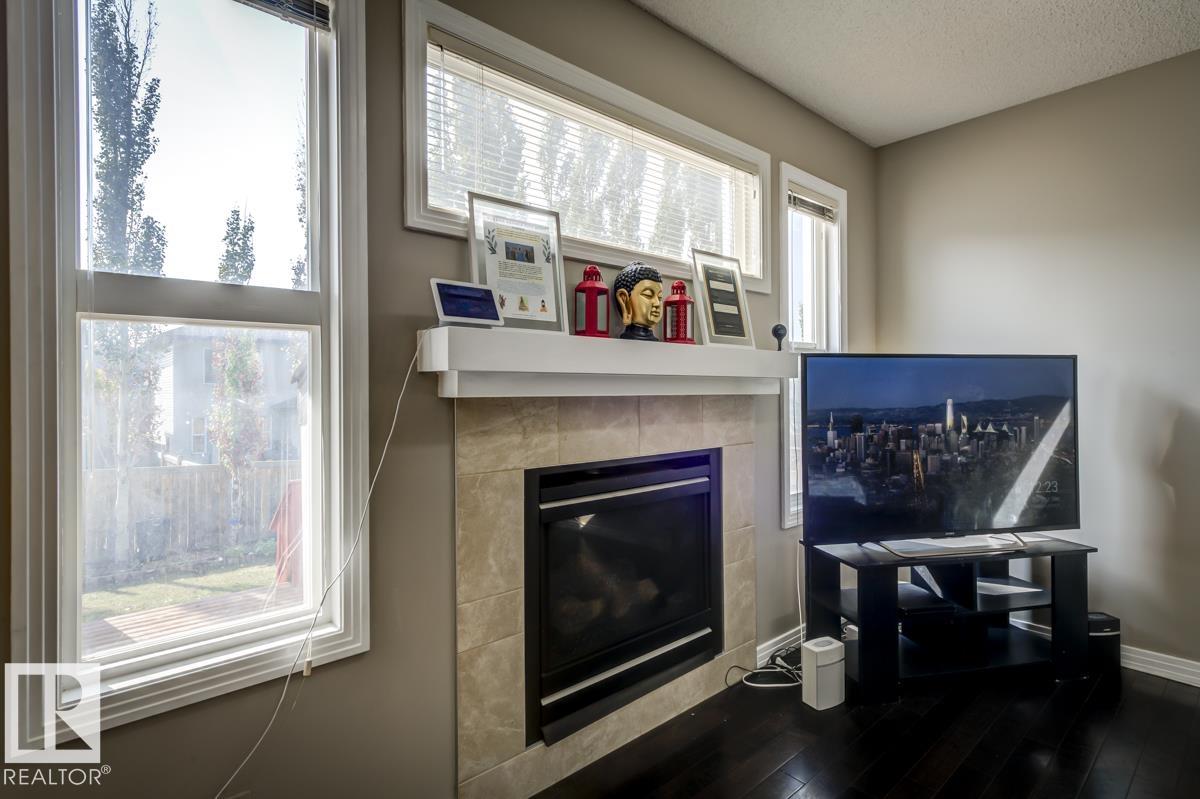 Photo 9 at 5823 7 Avenue SW, Charlesworth, Edmonton