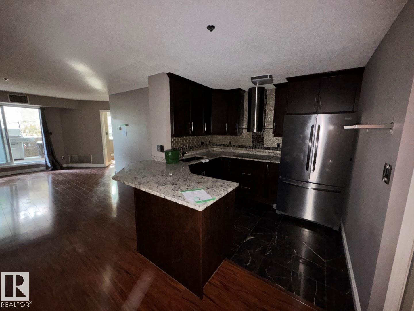 Photo 4 at 103 - 9640 105 Street NW, Rossdale, Edmonton