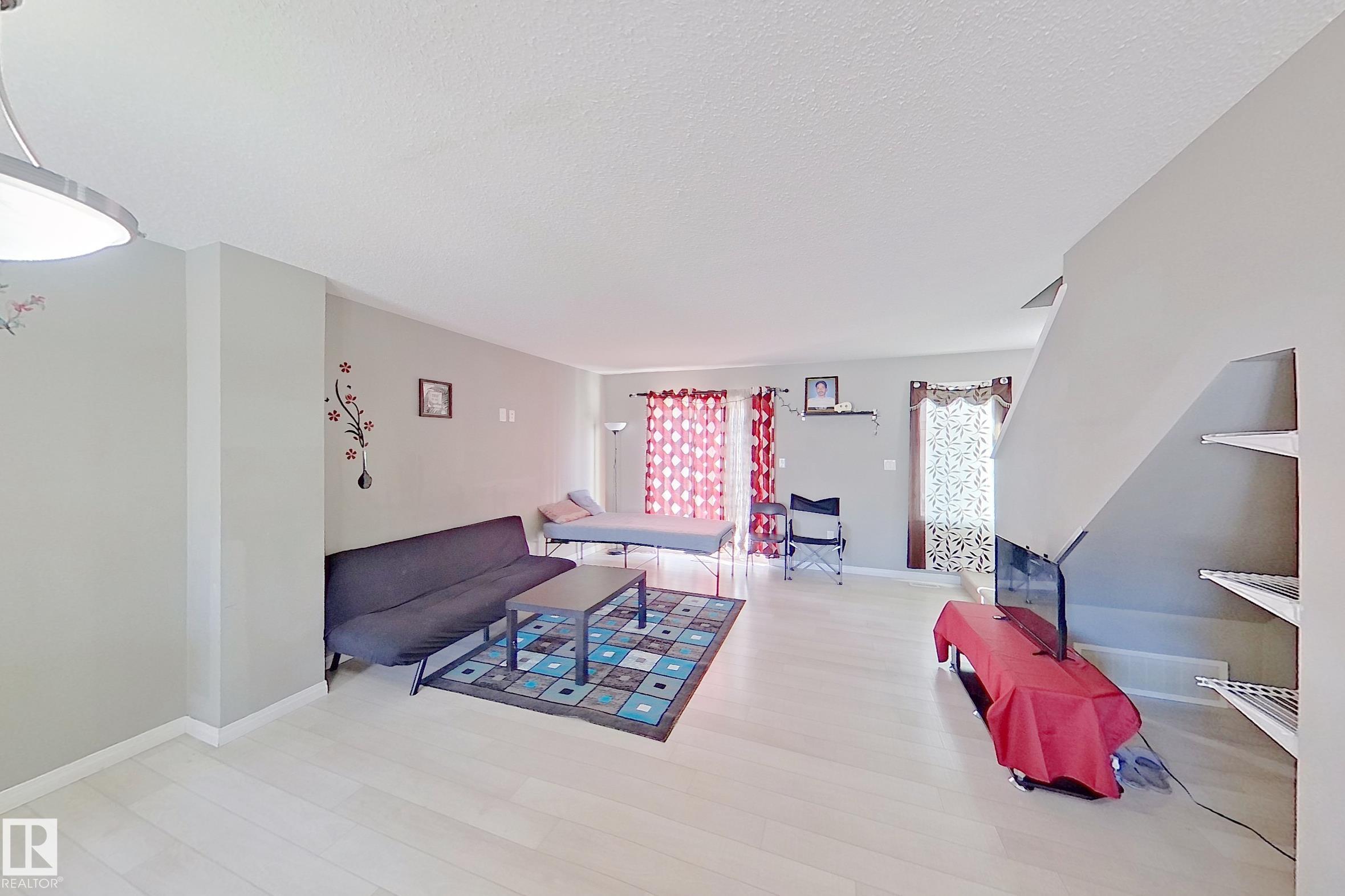 Photo 13 at 44 - 9151 Shaw Way SW, Summerside, Edmonton