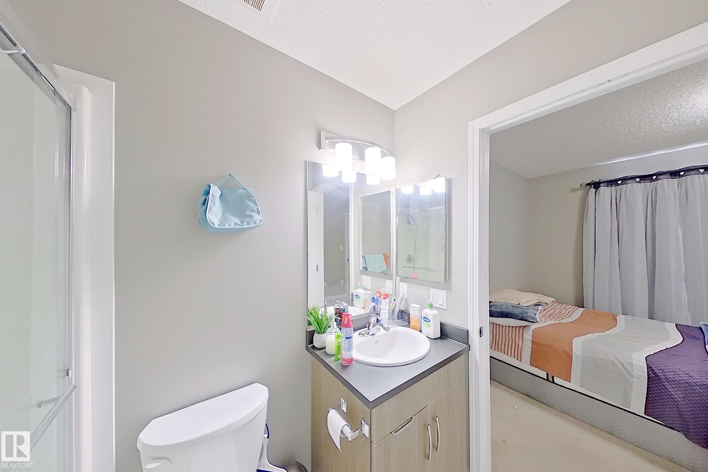 Photo 18 at 44 - 9151 Shaw Way SW, Summerside, Edmonton
