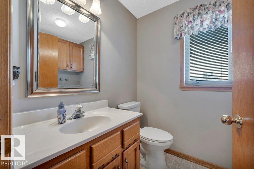 Photo 19 at 19 Hanover Bay, Heritage Hills, Sherwood Park