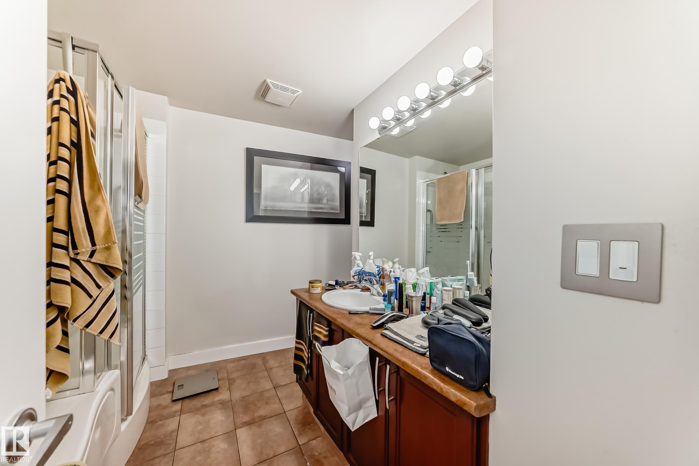 Photo 26 at 305 - 10028 119 Street NW, Wîhkwêntôwin, Edmonton