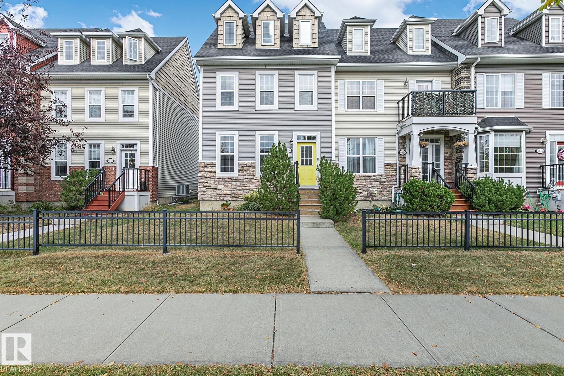 Photo 3 at 9826 104 Avenue, Morinville