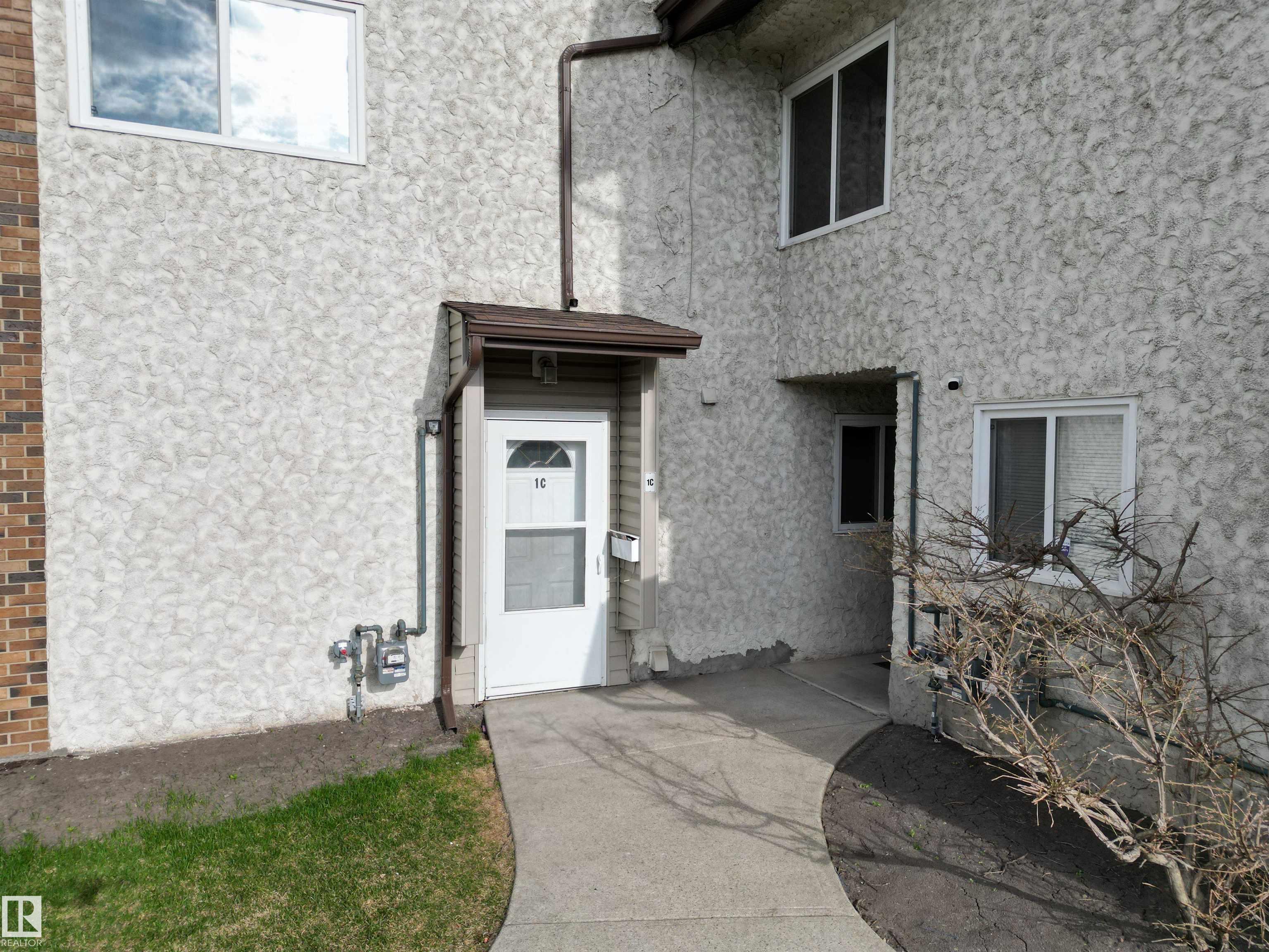 Photo 3 at 1C Meadowlark Village NW, West Meadowlark Park, Edmonton