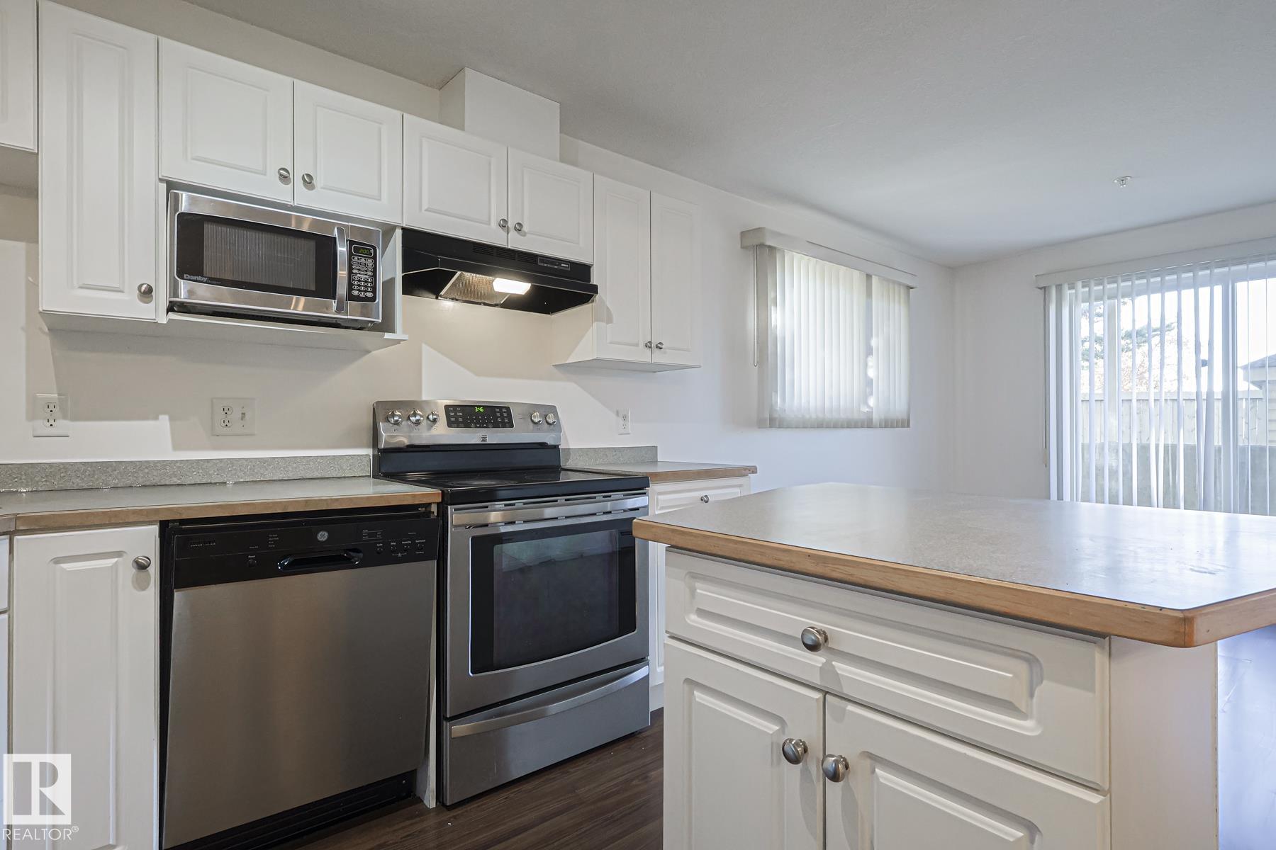 Photo 13 at 120 - 7511 171 Street NW, Callingwood North, Edmonton