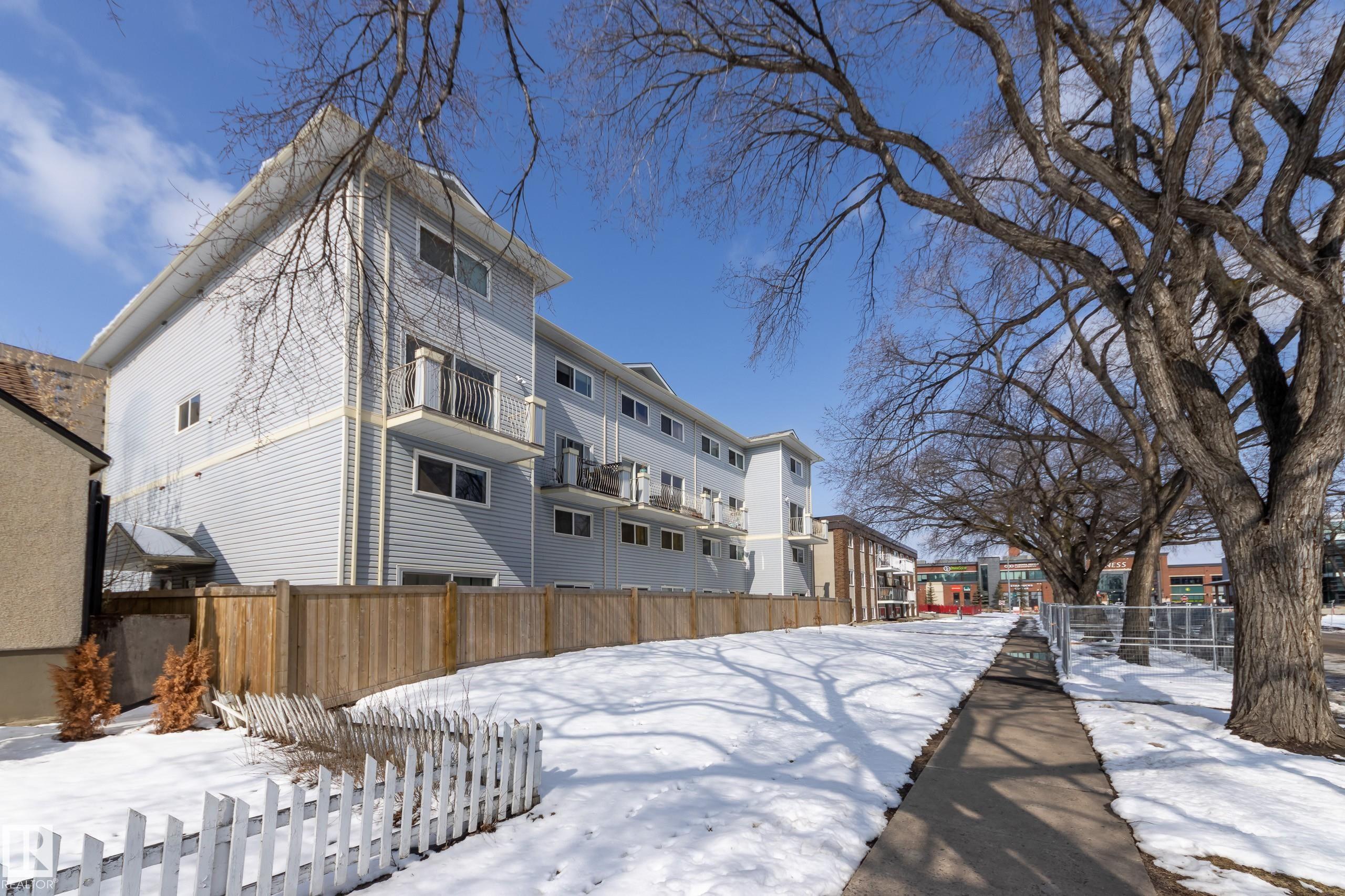 Photo 24 at 11 - 10324 119 Street NW, Wîhkwêntôwin, Edmonton