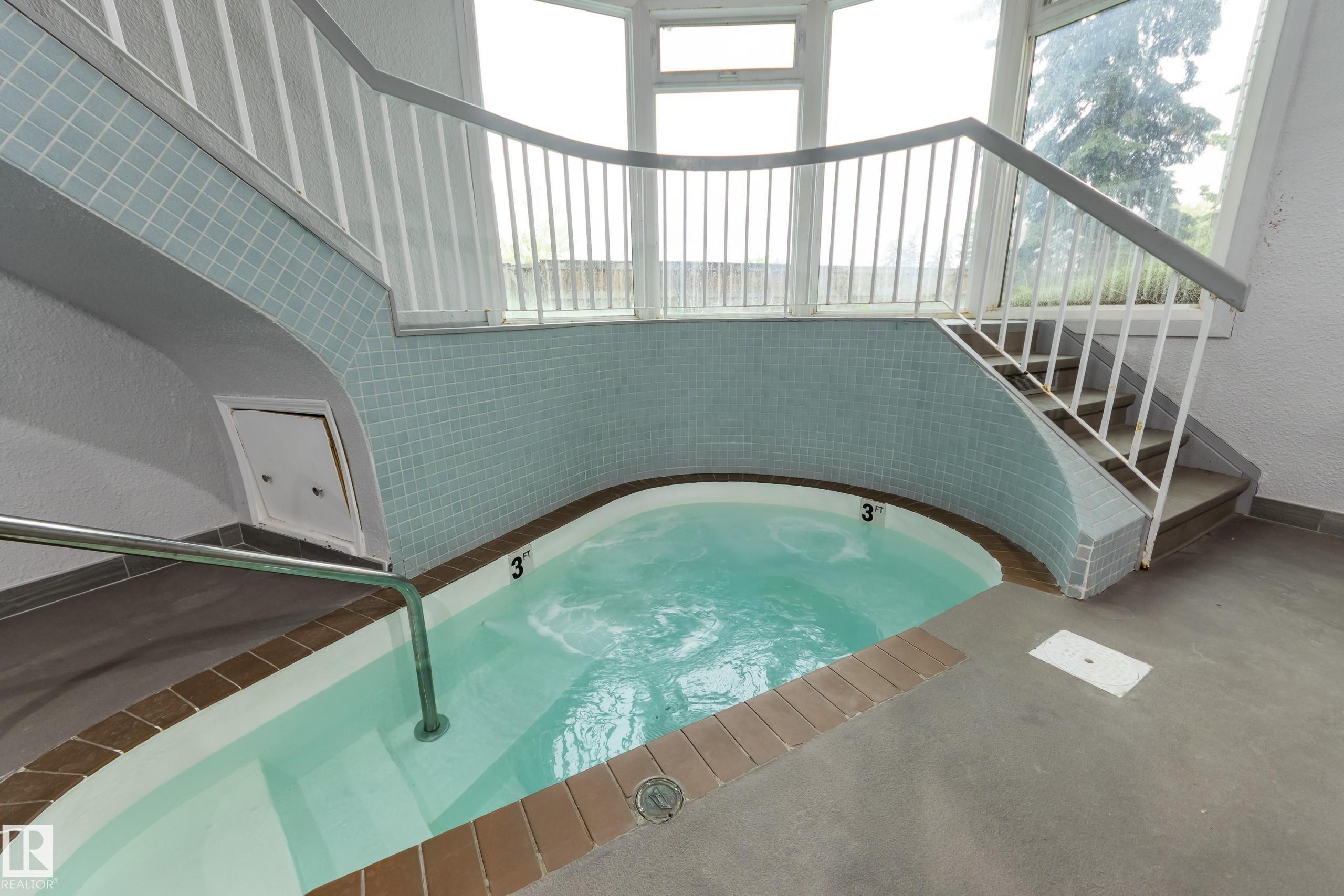 Photo 10 at 213 - 5125 Riverbend Road NW, Brander Gardens, Edmonton