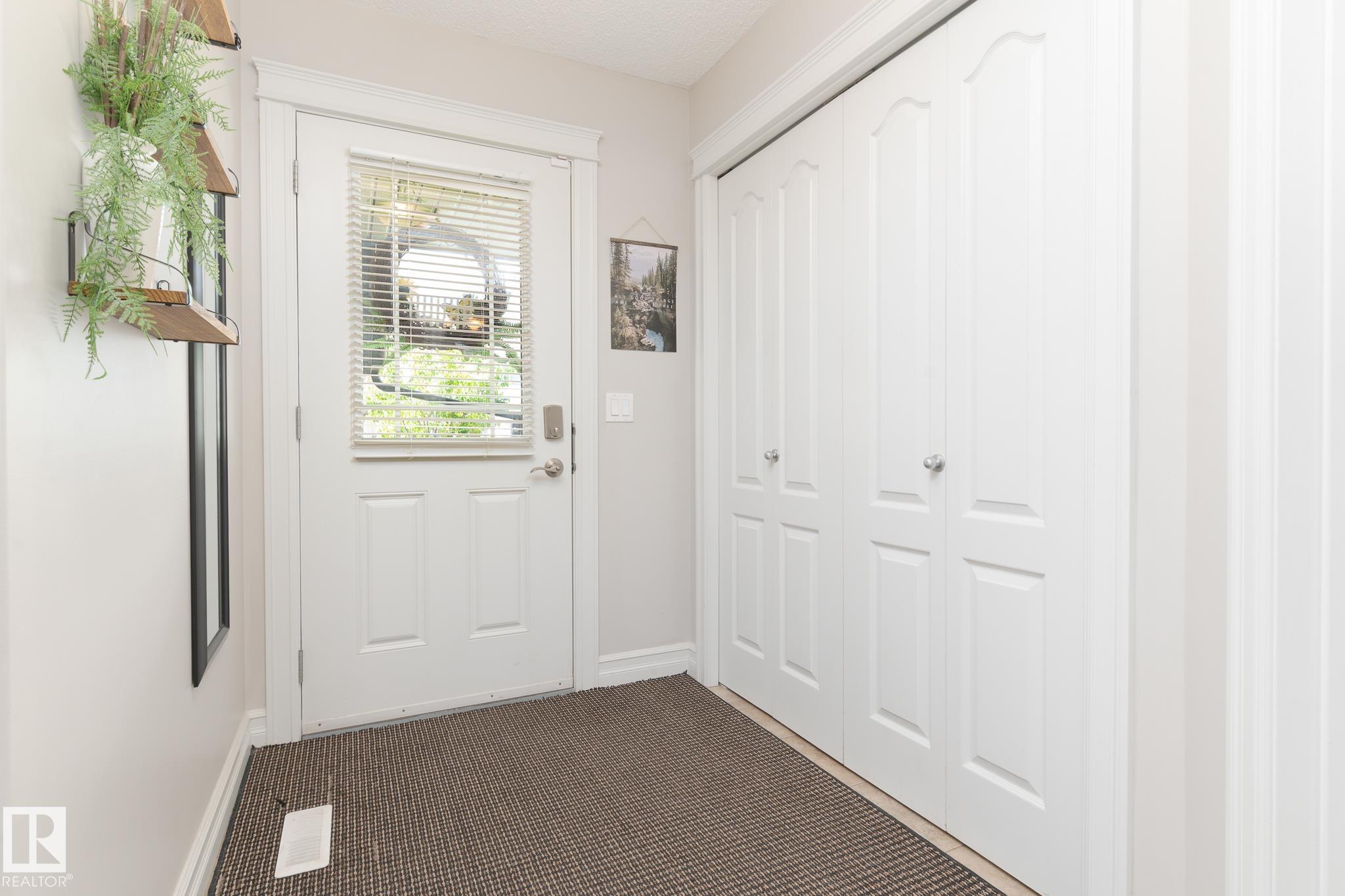 Photo 2 at 3013 16a Avenue NW, Laurel, Edmonton