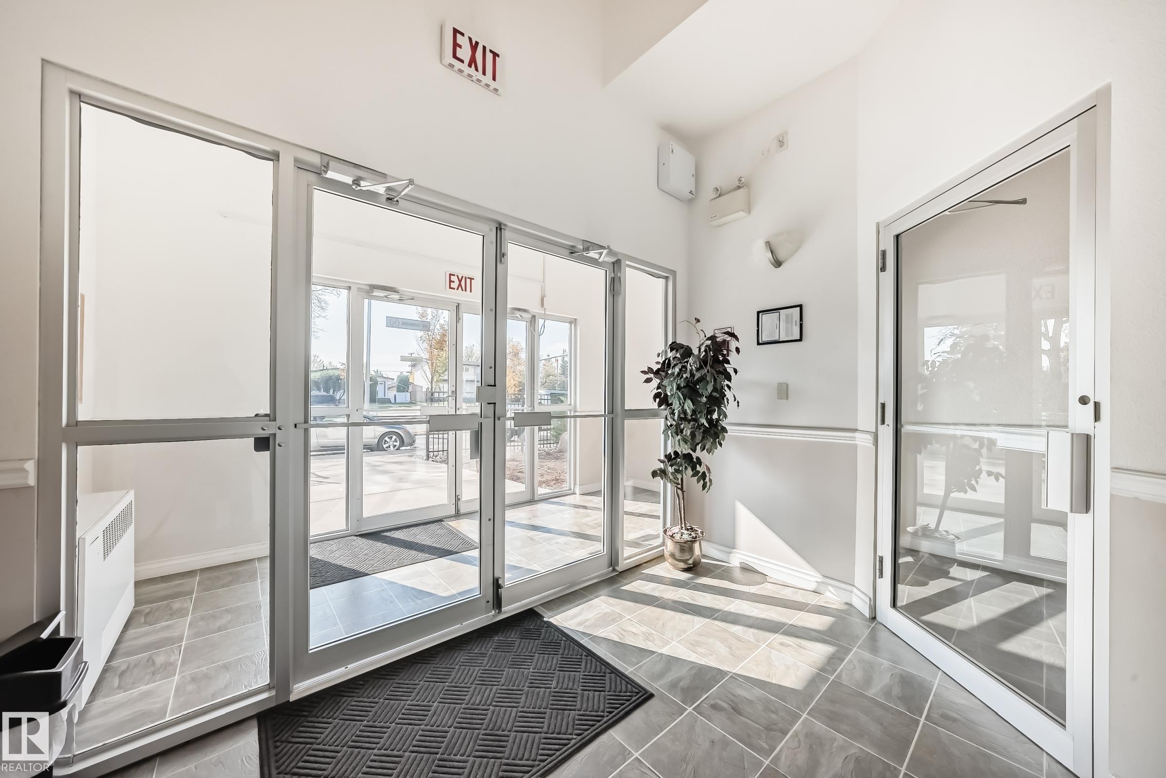 Photo 4 at 103 - 6708 90 Avenue NW, Ottewell, Edmonton