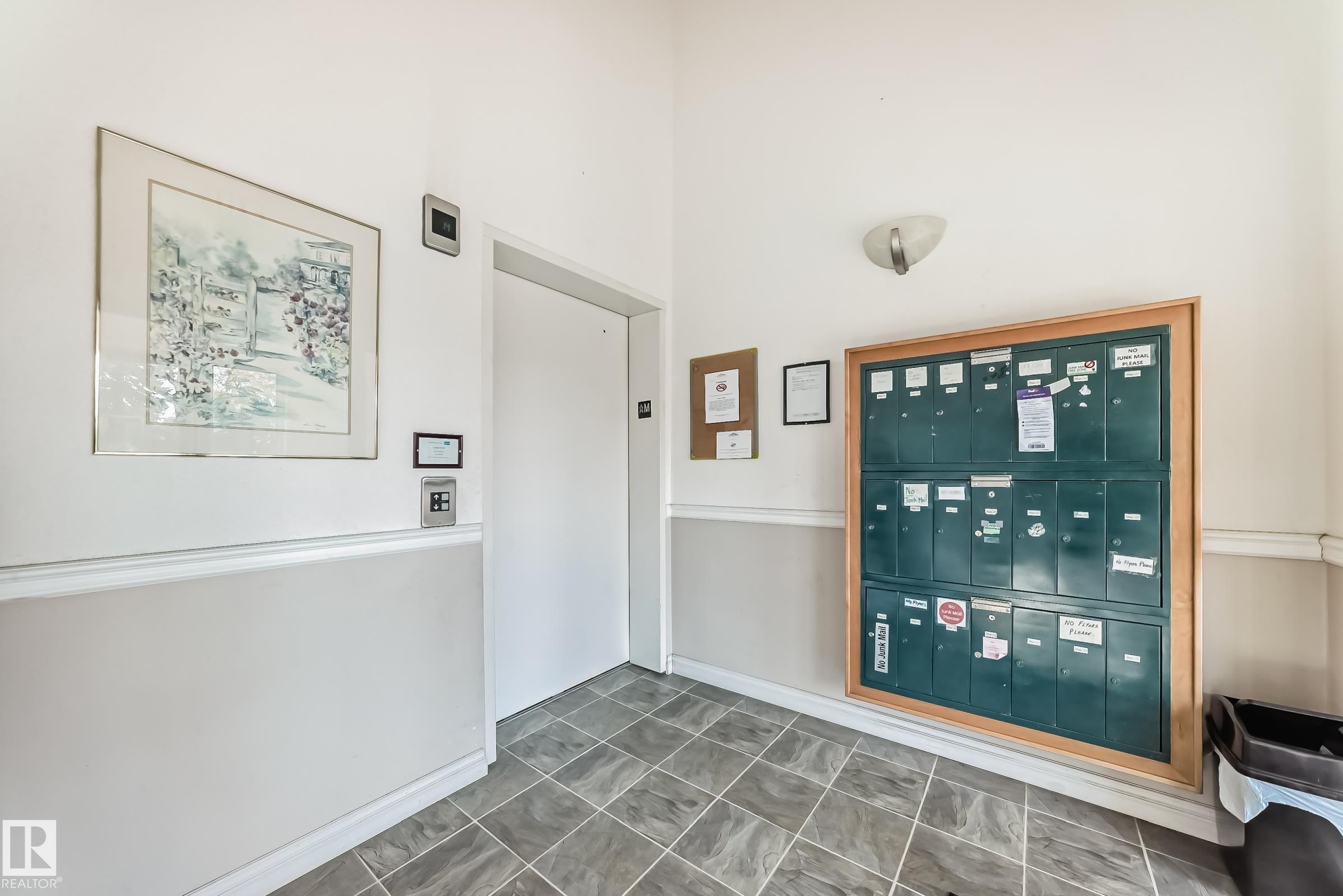 Photo 5 at 103 - 6708 90 Avenue NW, Ottewell, Edmonton