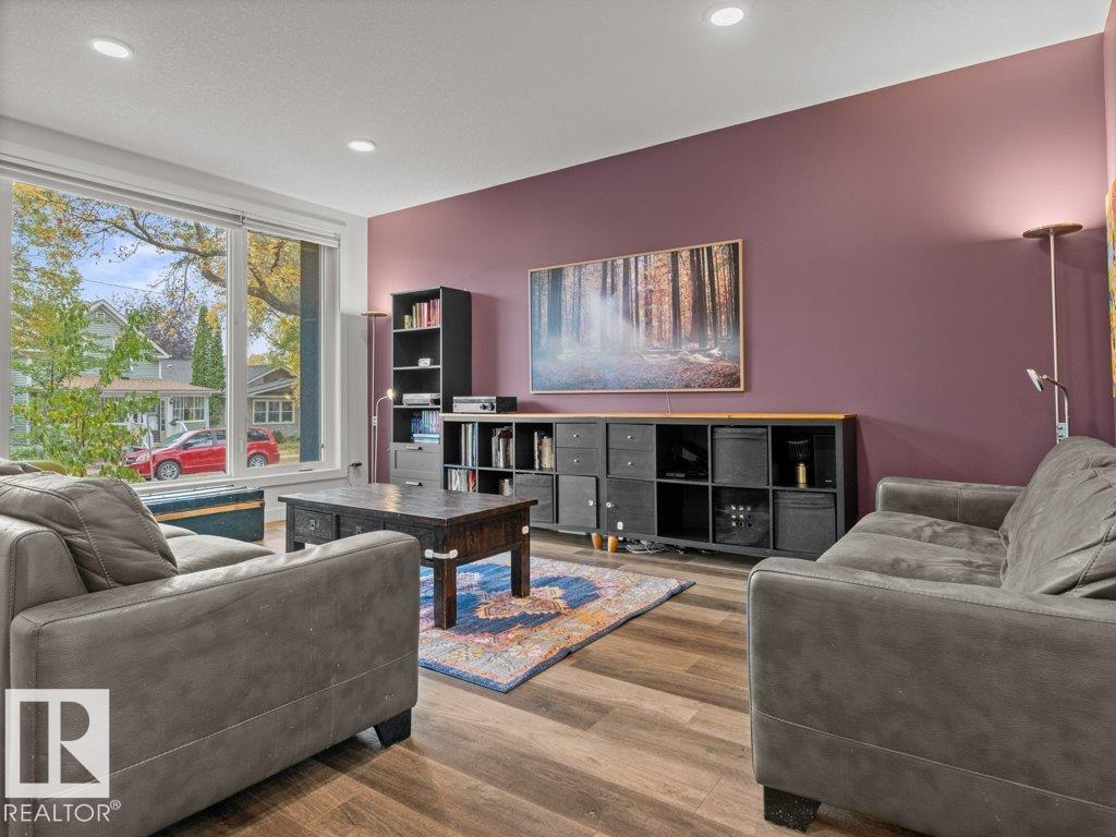 Photo 4 at 9817 77 Avenue NW, Ritchie, Edmonton