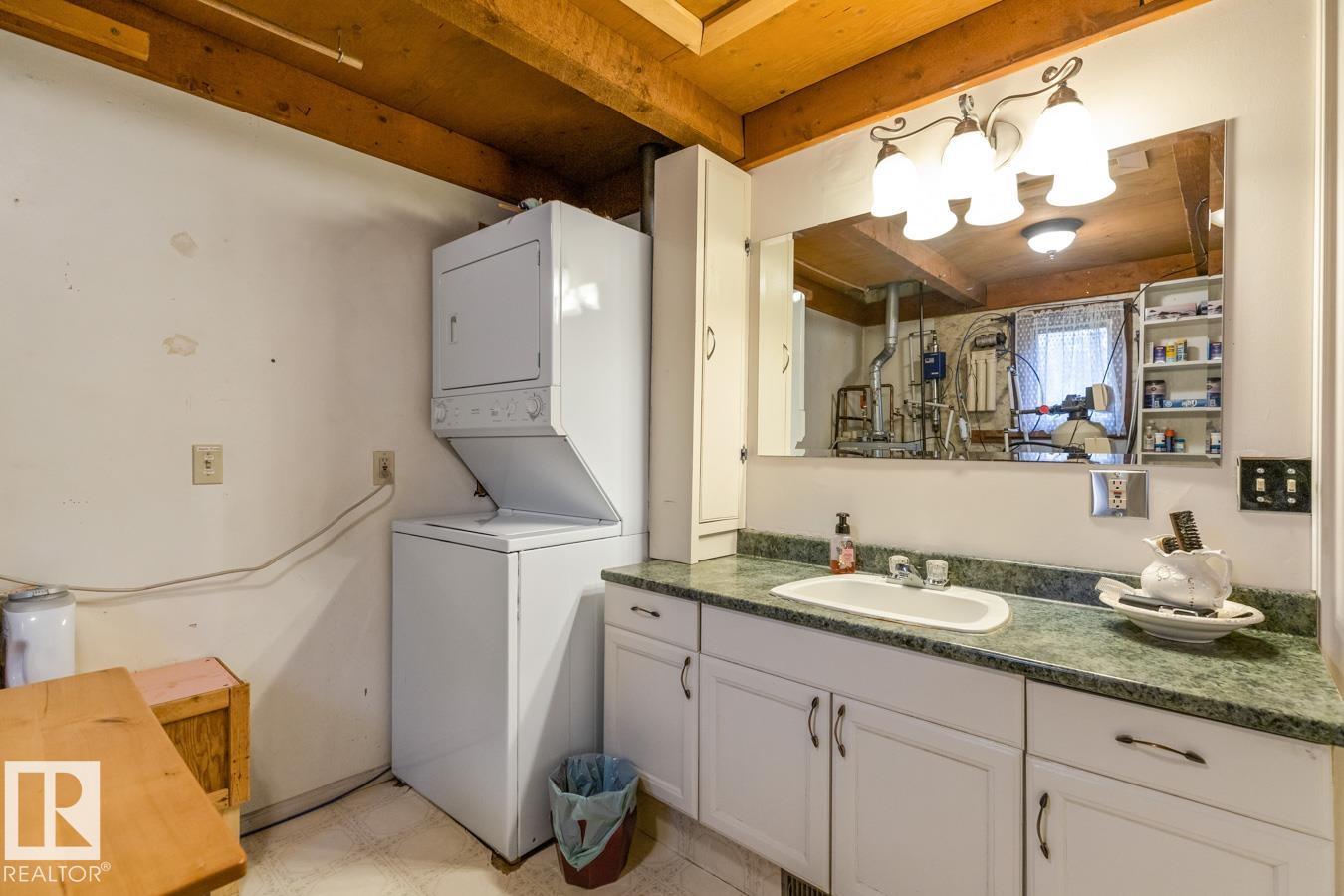 Photo 17 at 61 - 21060 Twp Road 540, Croftland Subdivision, Rural Strathcona County