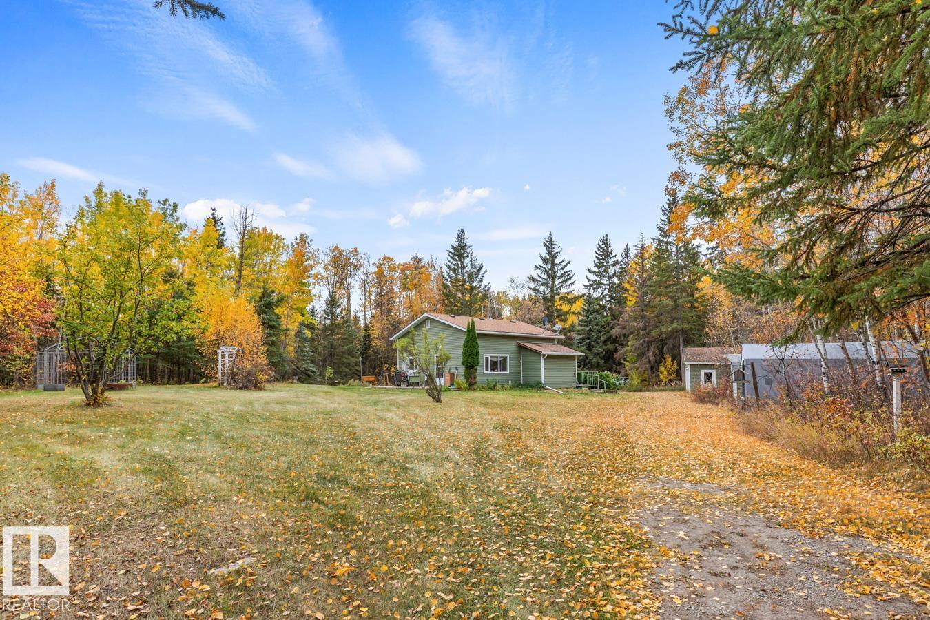 Photo 22 at 61 - 21060 Twp Road 540, Croftland Subdivision, Rural Strathcona County