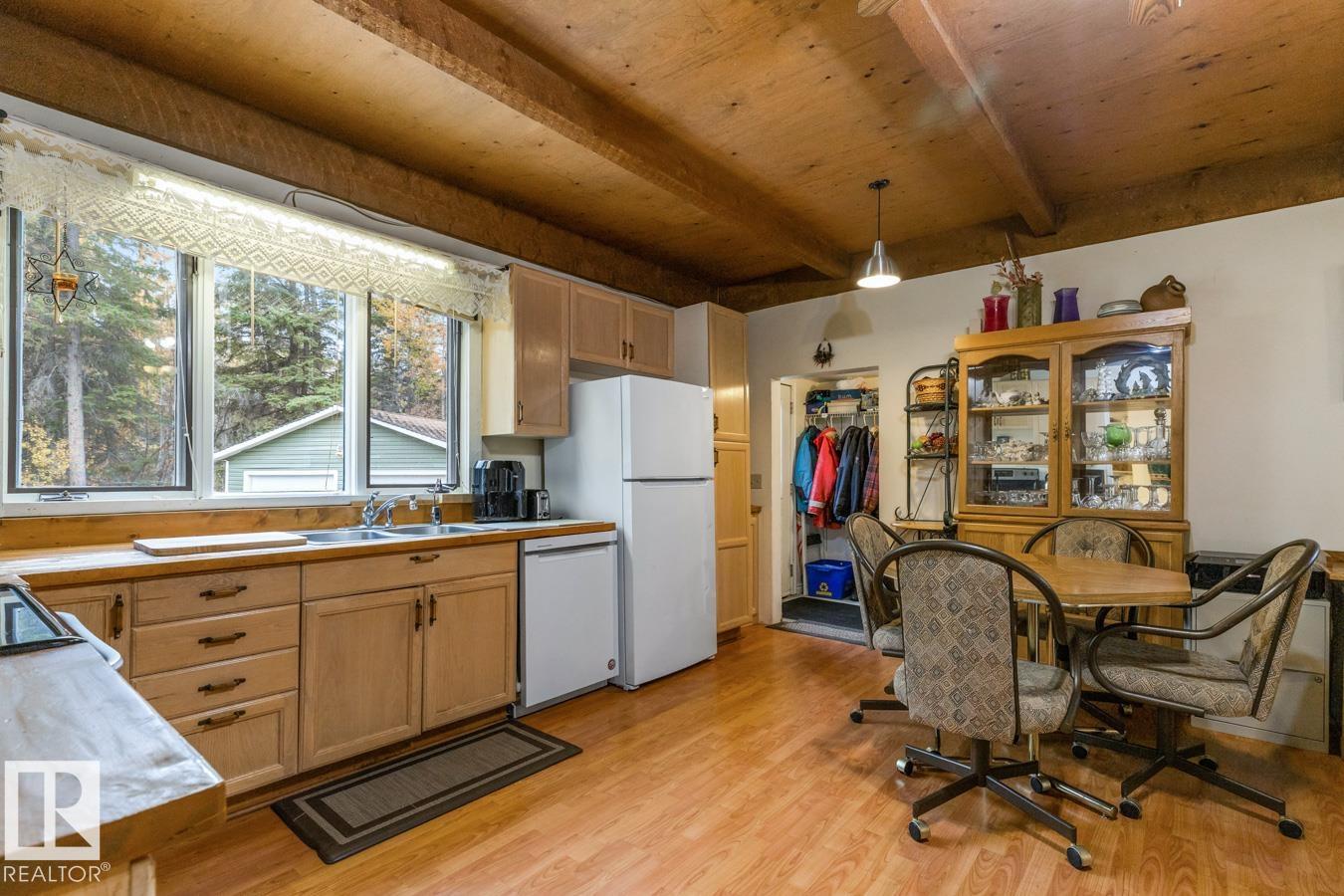 Photo 7 at 61 - 21060 Twp Road 540, Croftland Subdivision, Rural Strathcona County