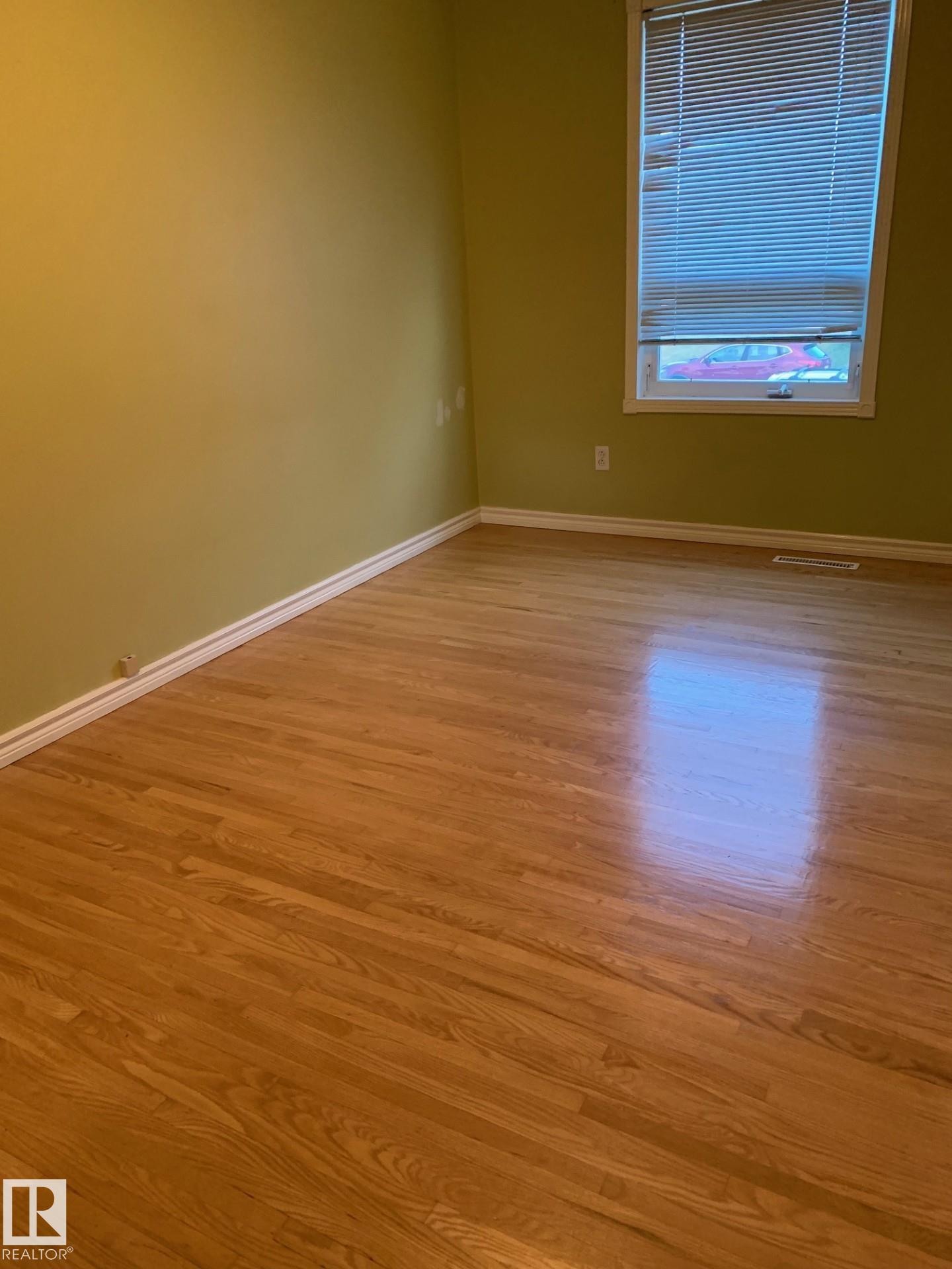 Picture for 14252 83 ST NW