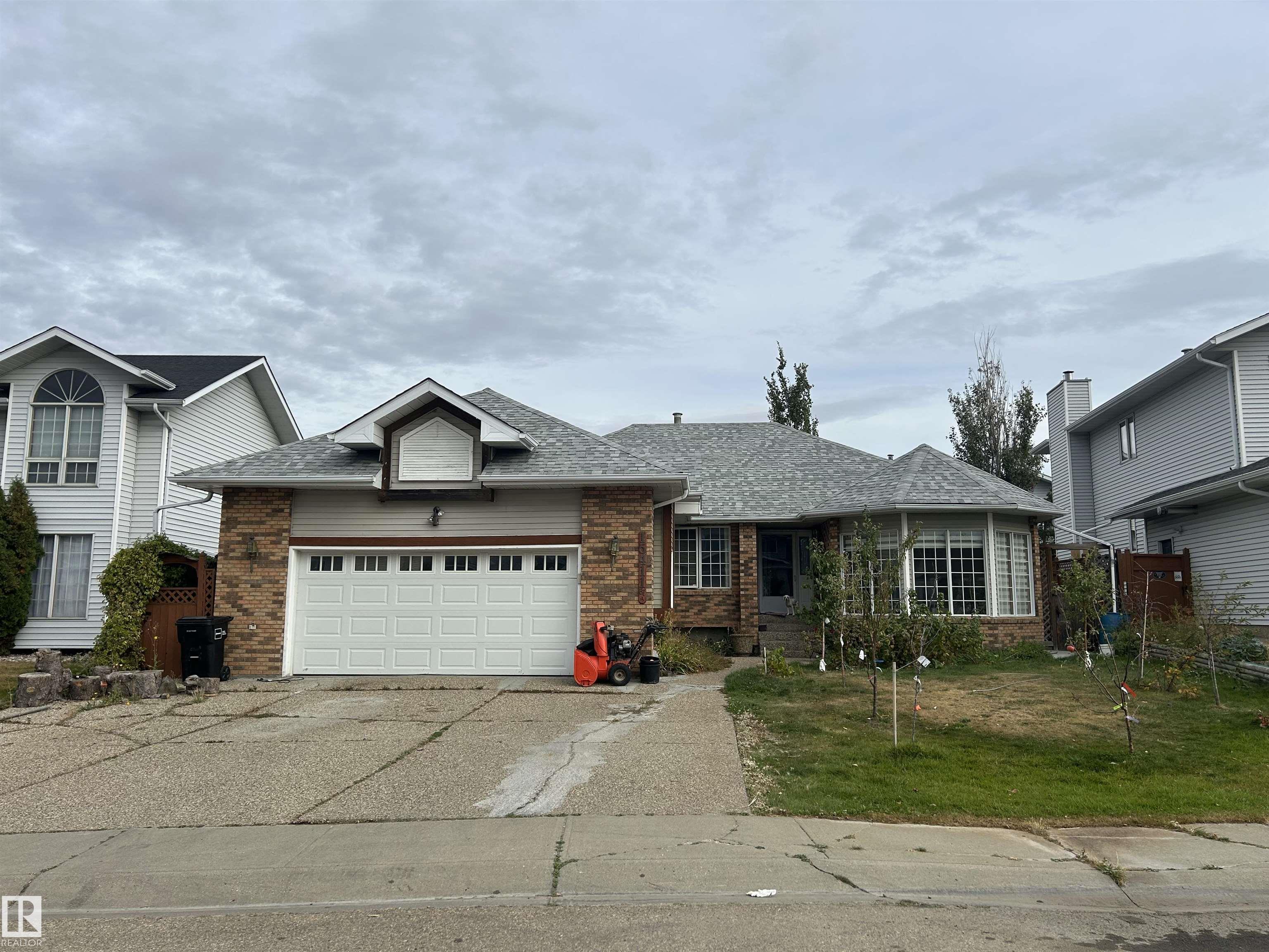15411 67a Street NW, Ozerna, Edmonton 