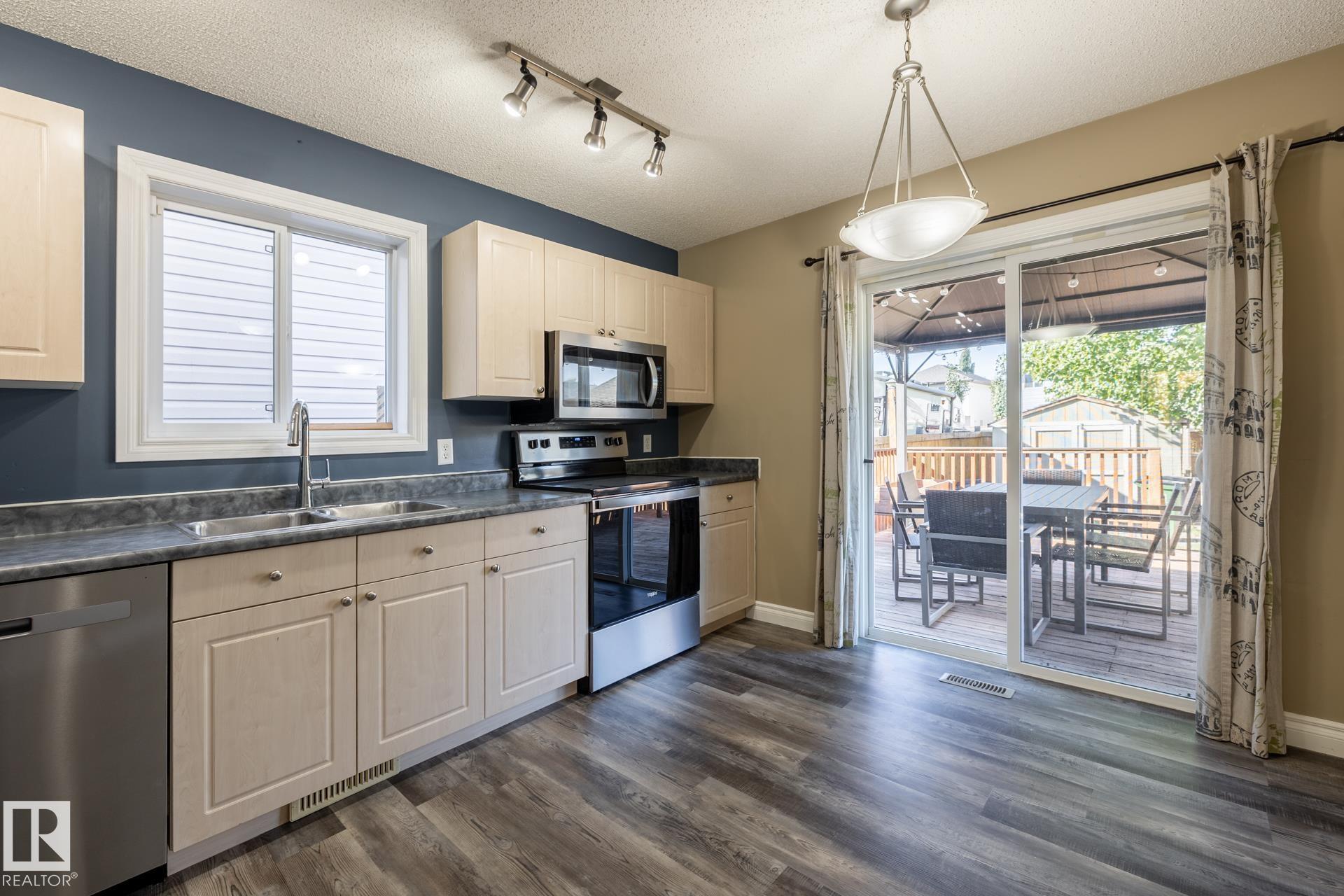 Photo 10 at 628 88 Street SW, Ellerslie, Edmonton