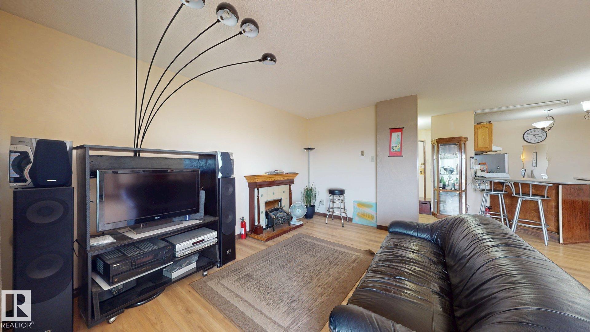 Photo 2 at 203 - 9028 Jasper Avenue NW, Boyle Street, Edmonton