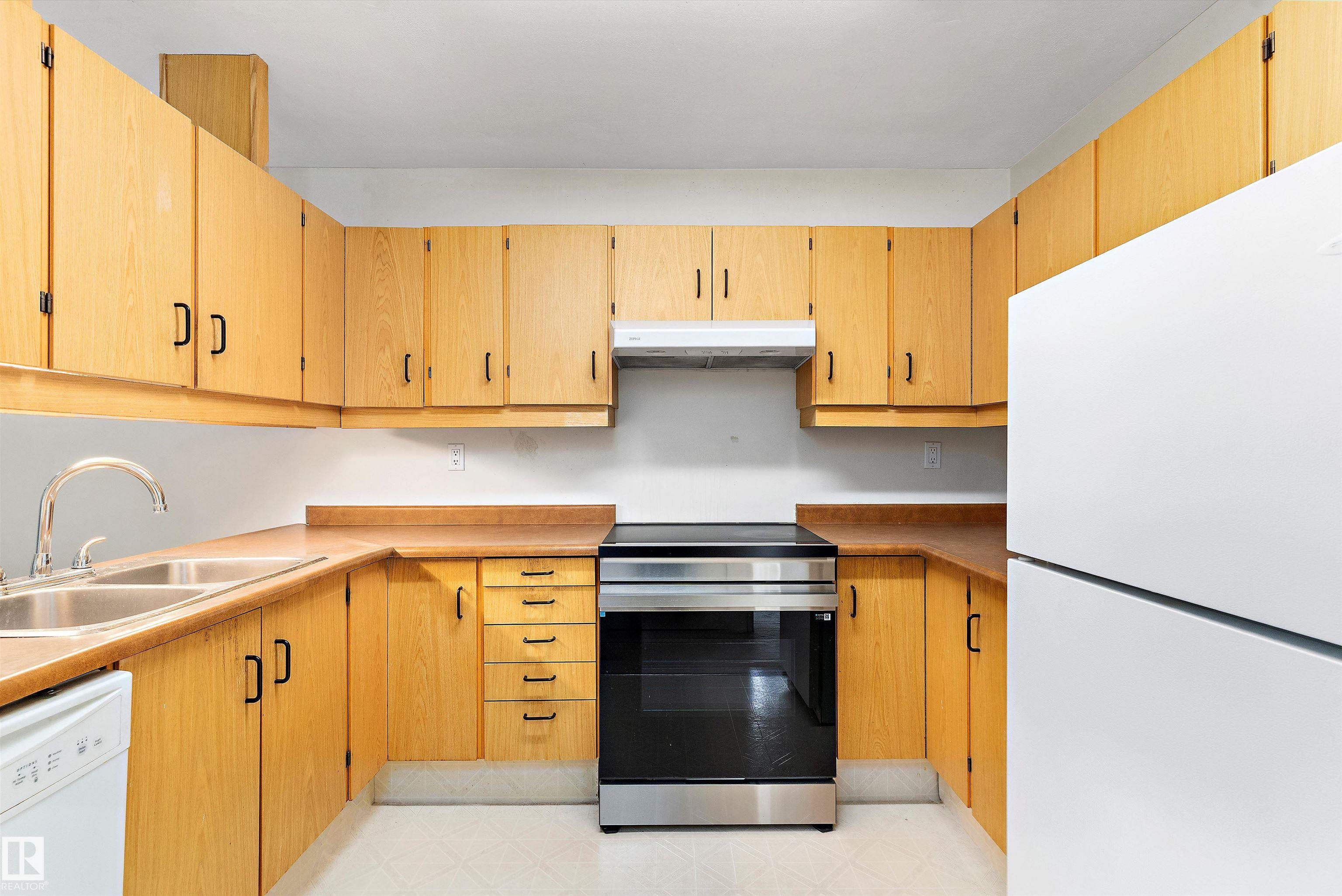 Photo 16 at 105 - 32 Alpine Place, Akinsdale, St. Albert