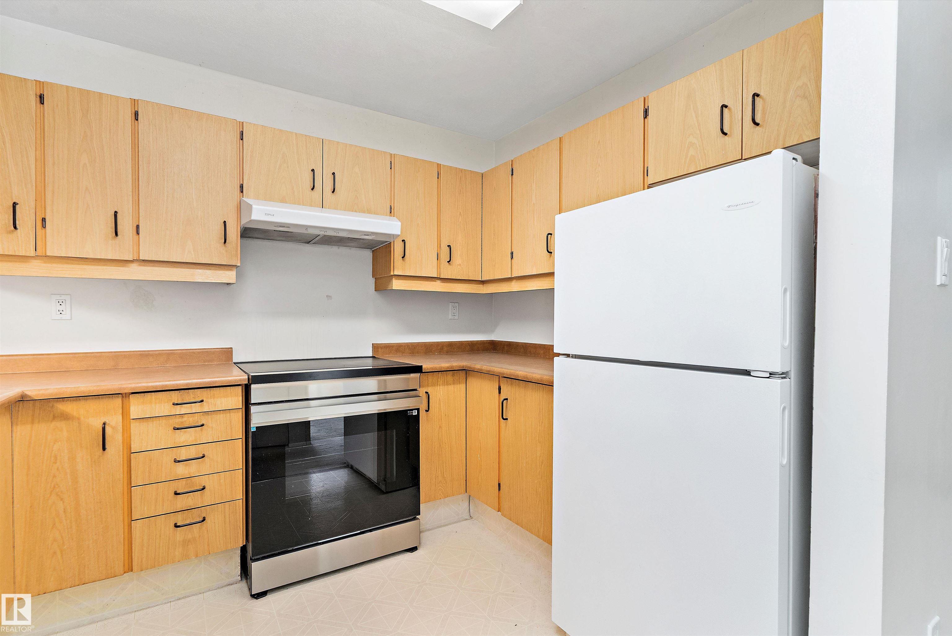 Photo 18 at 105 - 32 Alpine Place, Akinsdale, St. Albert