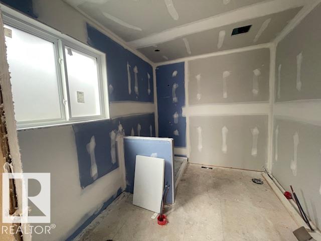 Photo 22 at 10 Enns Court, South Pointe, Fort Saskatchewan