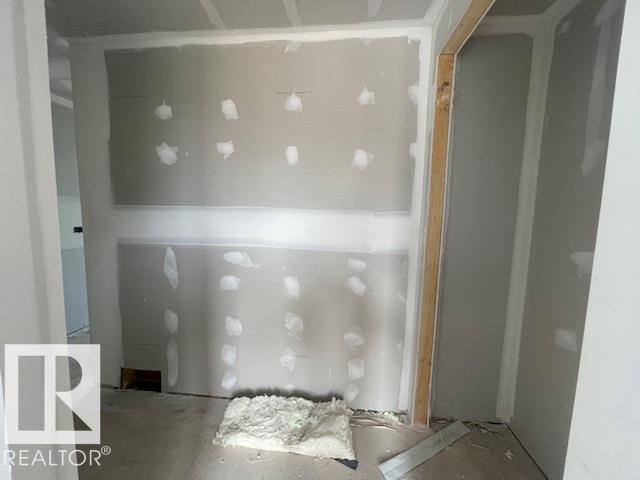 Photo 6 at 10 Enns Court, South Pointe, Fort Saskatchewan