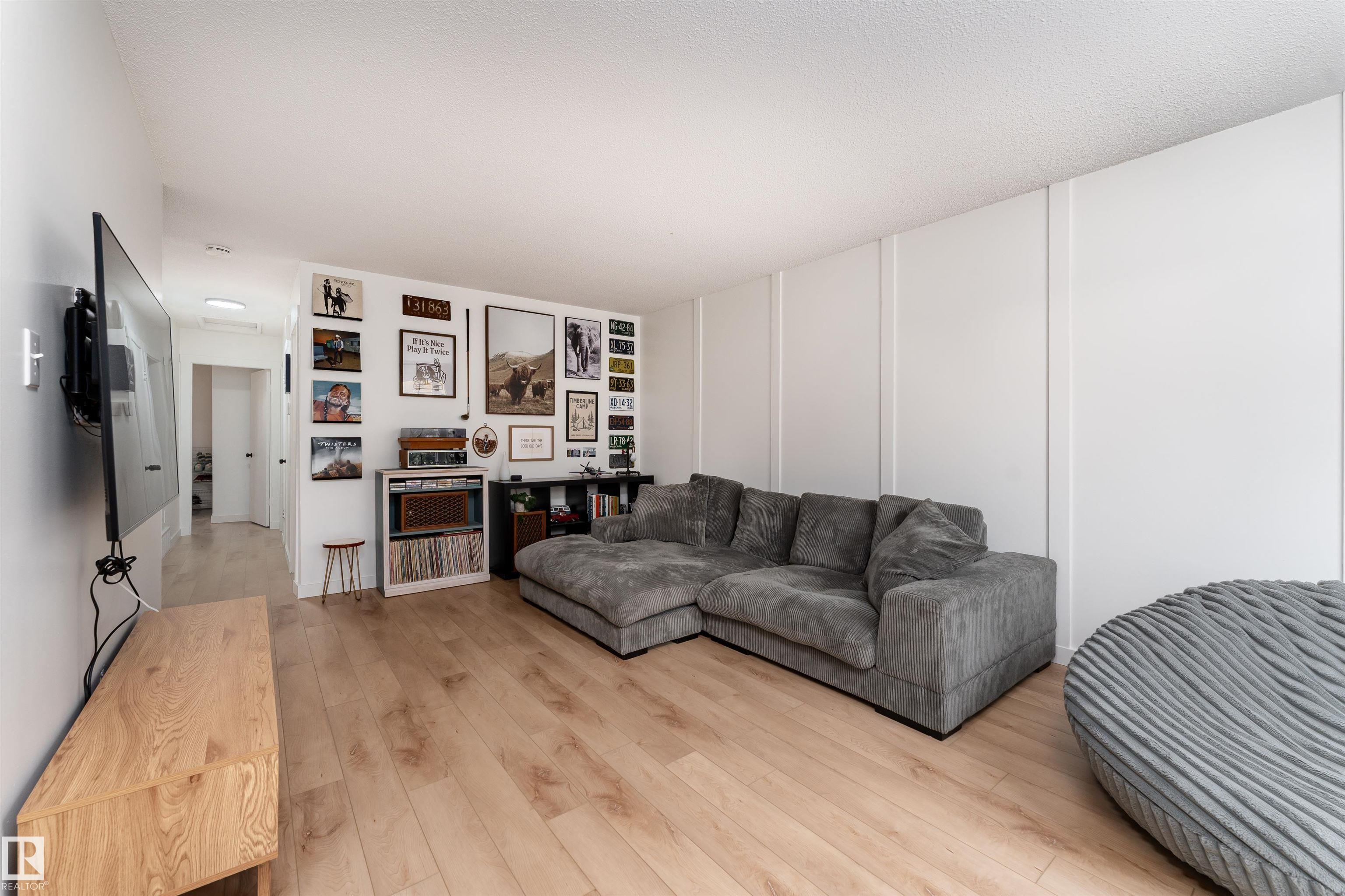 Photo 11 at 9814 91 Street, Pineview Fort Sask., Fort Saskatchewan