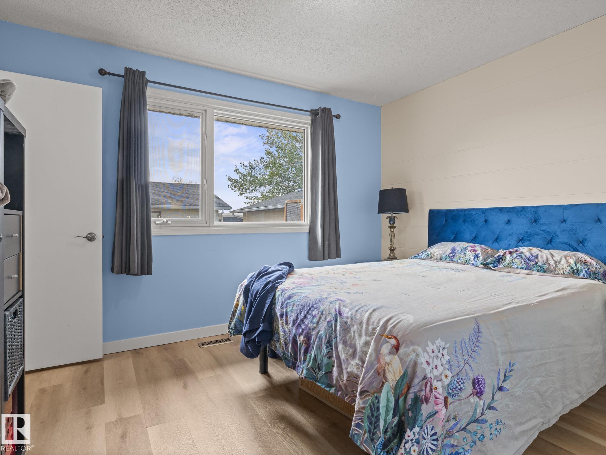 Photo 15 at 57 Nootka Road, Corinthia Park, Leduc