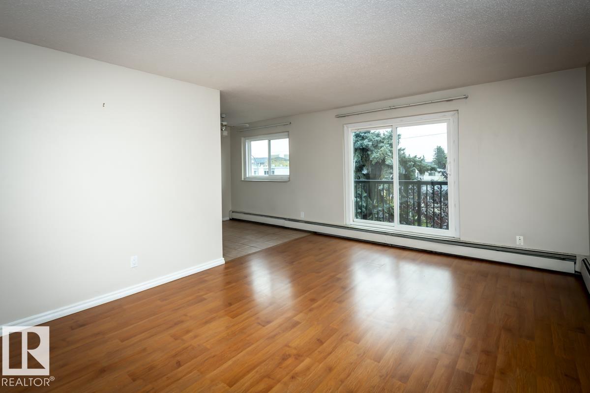 Photo 12 at 301 - 7204 81 Avenue NW, King Edward Park, Edmonton