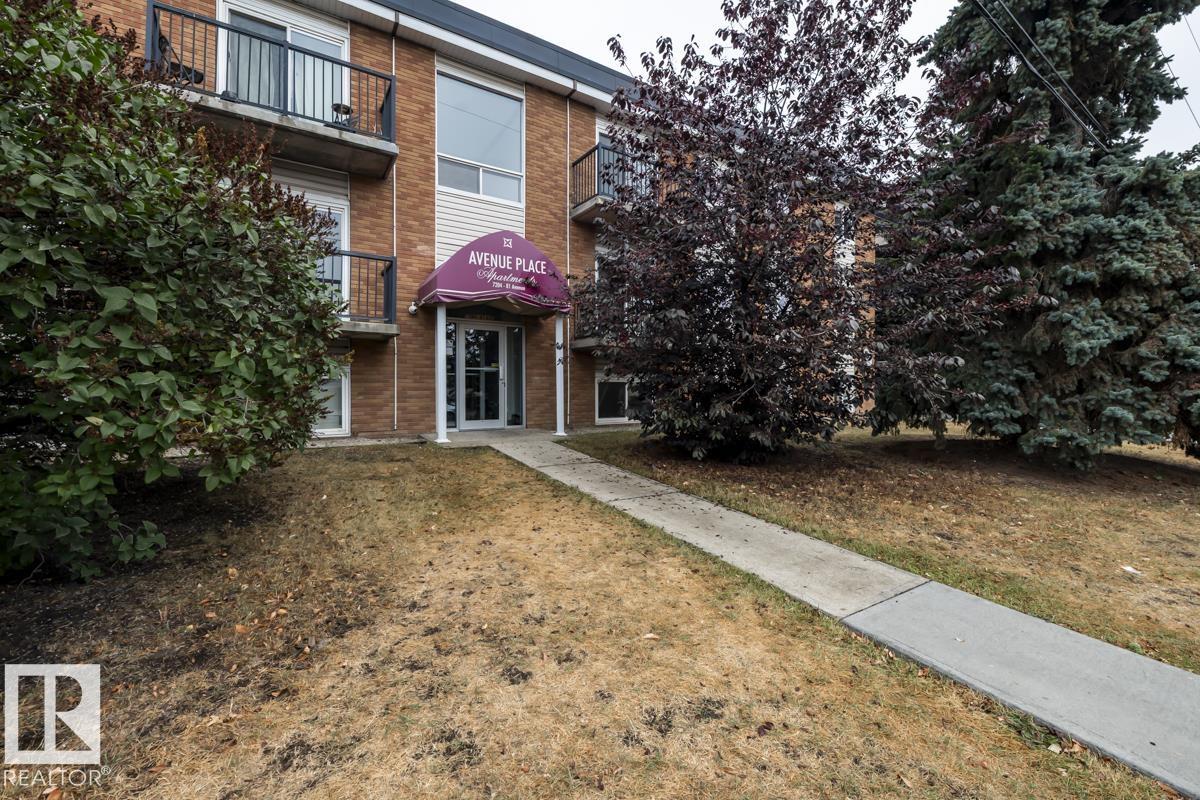 Photo 3 at 301 - 7204 81 Avenue NW, King Edward Park, Edmonton