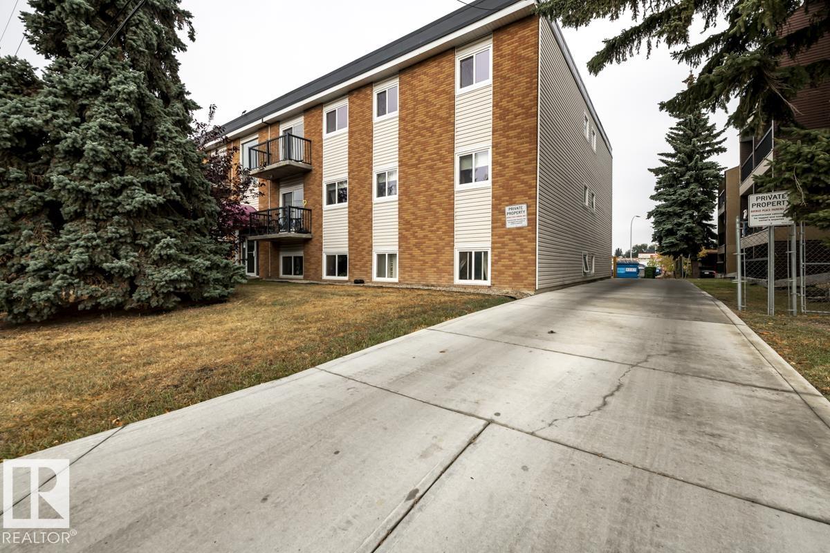 Photo 4 at 301 - 7204 81 Avenue NW, King Edward Park, Edmonton