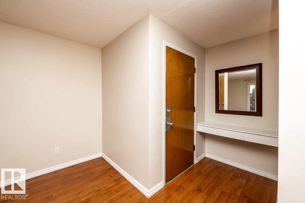 Photo 8 at 301 - 7204 81 Avenue NW, King Edward Park, Edmonton