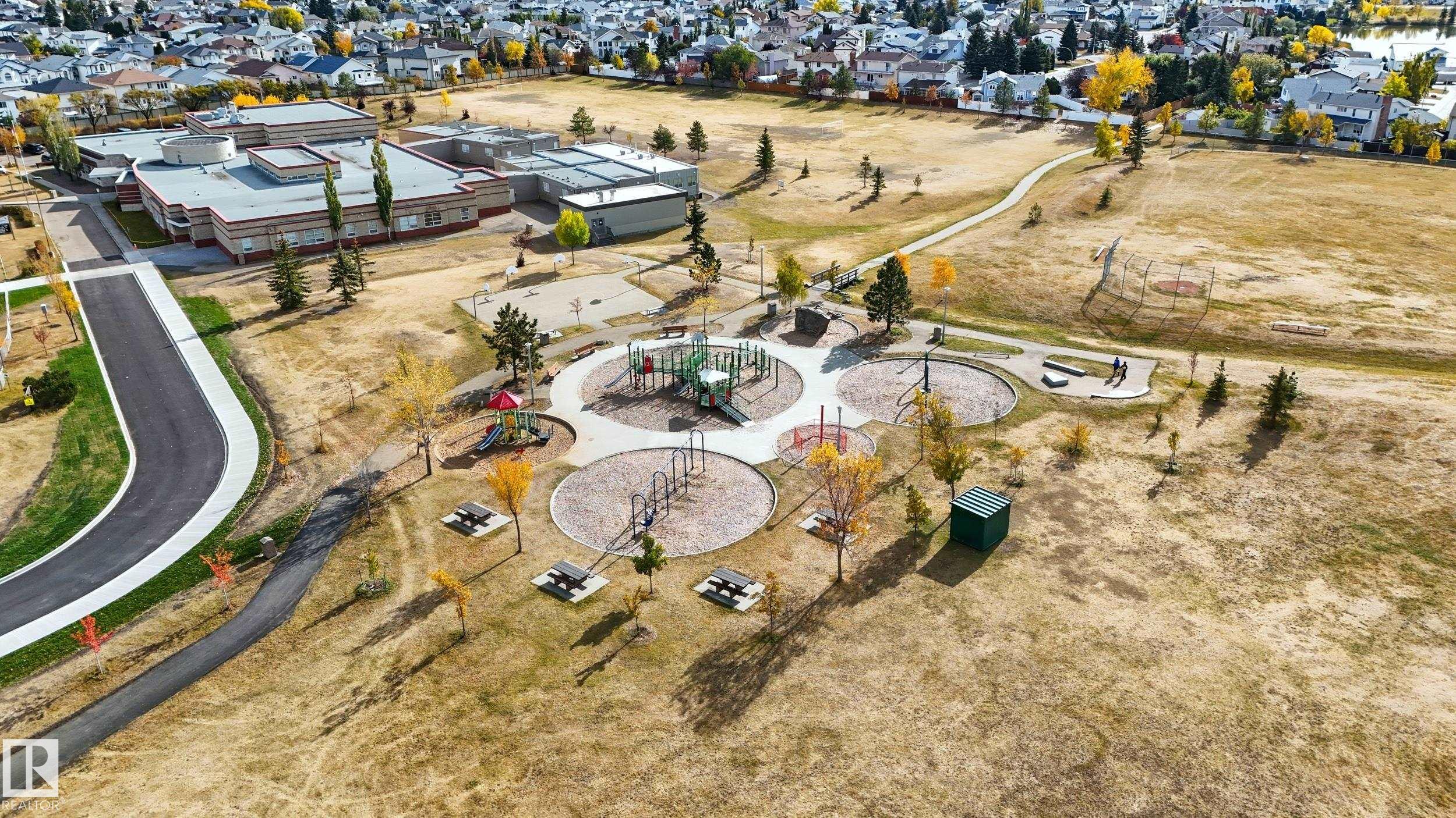Photo 13 at 16412 73 Street NW, Mayliewan, Edmonton