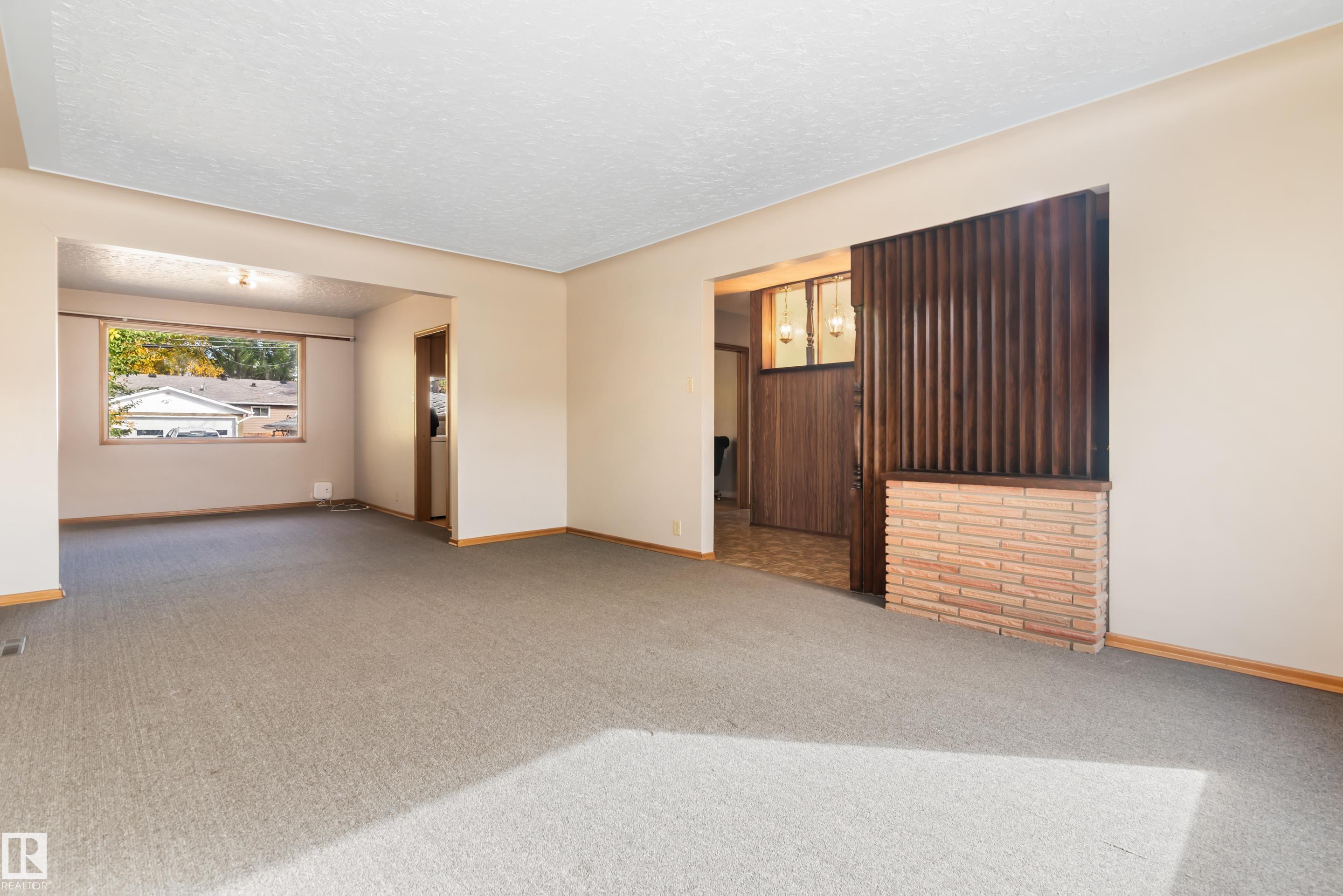 Photo 16 at 8736 66 Avenue NW, Argyll, Edmonton
