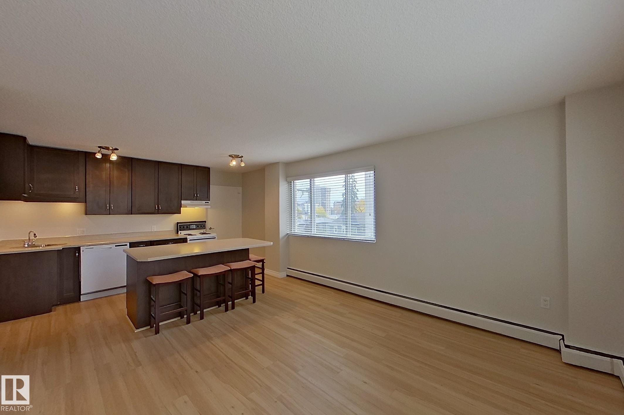 Photo 5 at 404 - 10021 116 Street NW, Wîhkwêntôwin, Edmonton